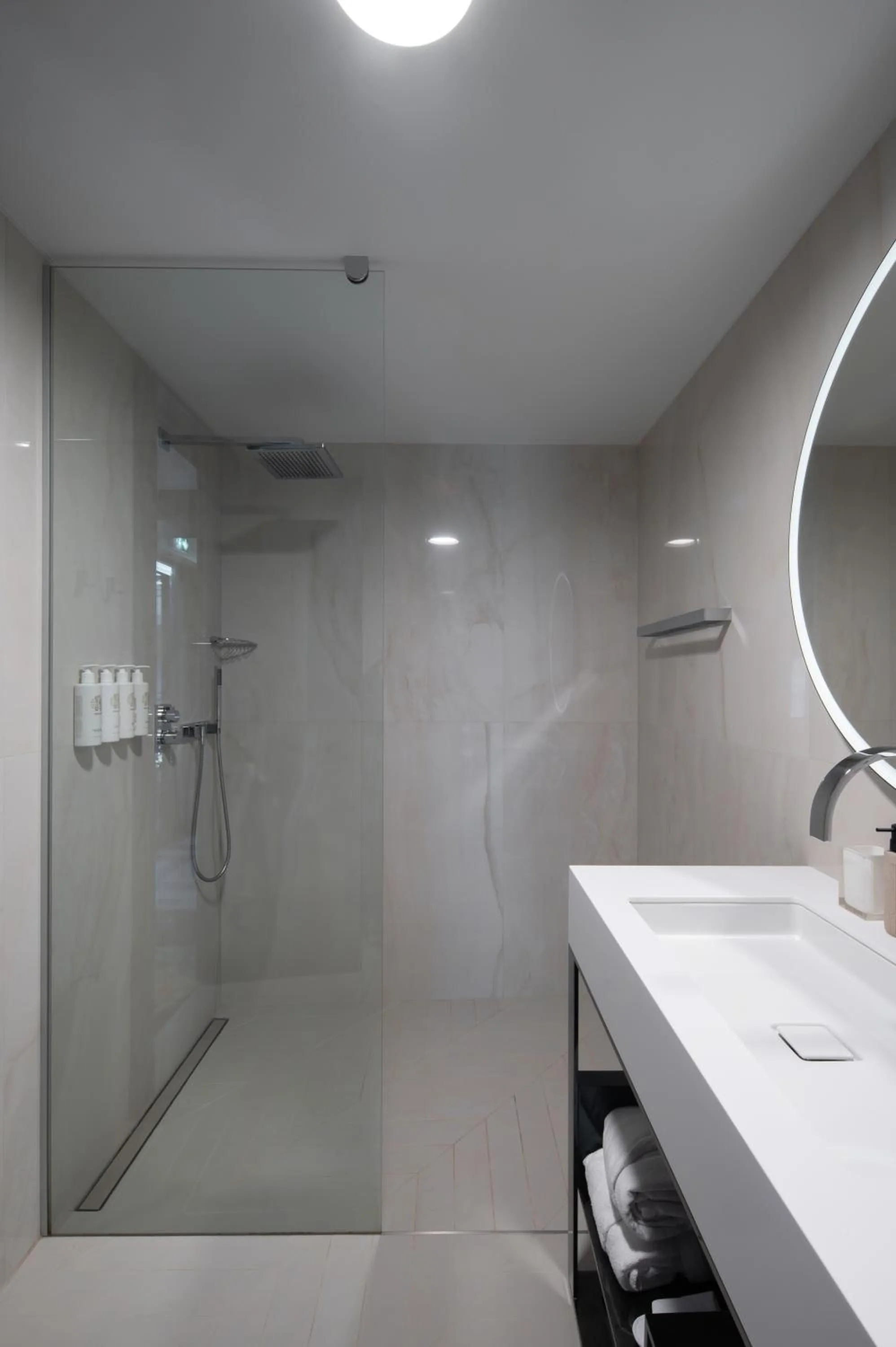 Photo of the whole room in Amsterdam Plaza Hotel & SPA