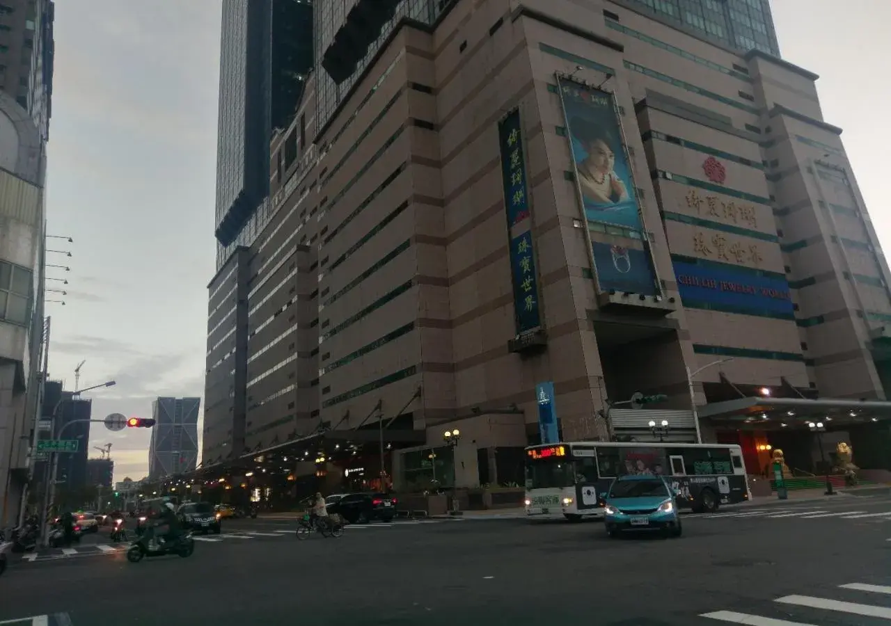 Property building in 85 Cape Inn Property building in 85 Cape Inn