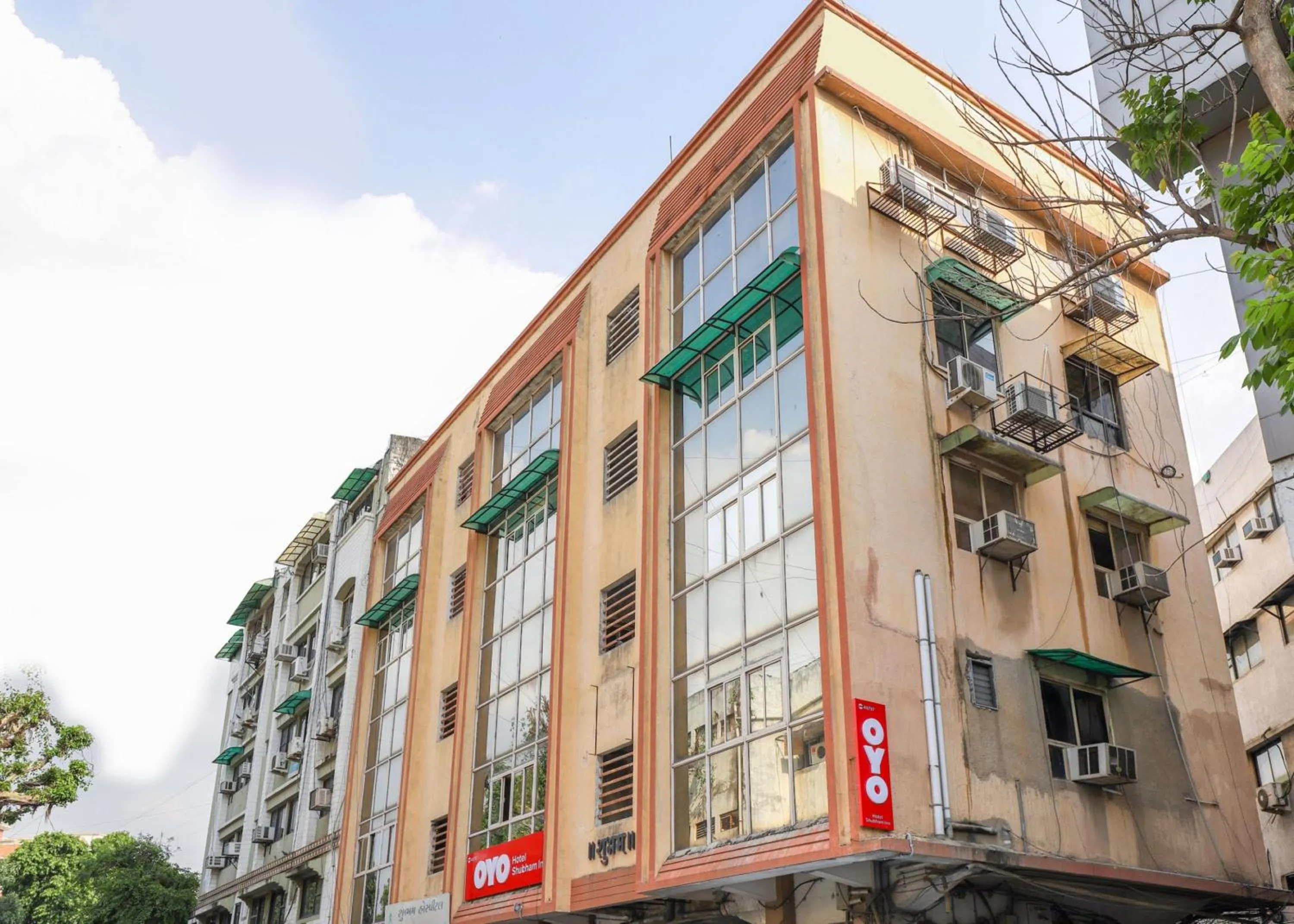 Facade/entrance in Super Hotel O Shubham Inn