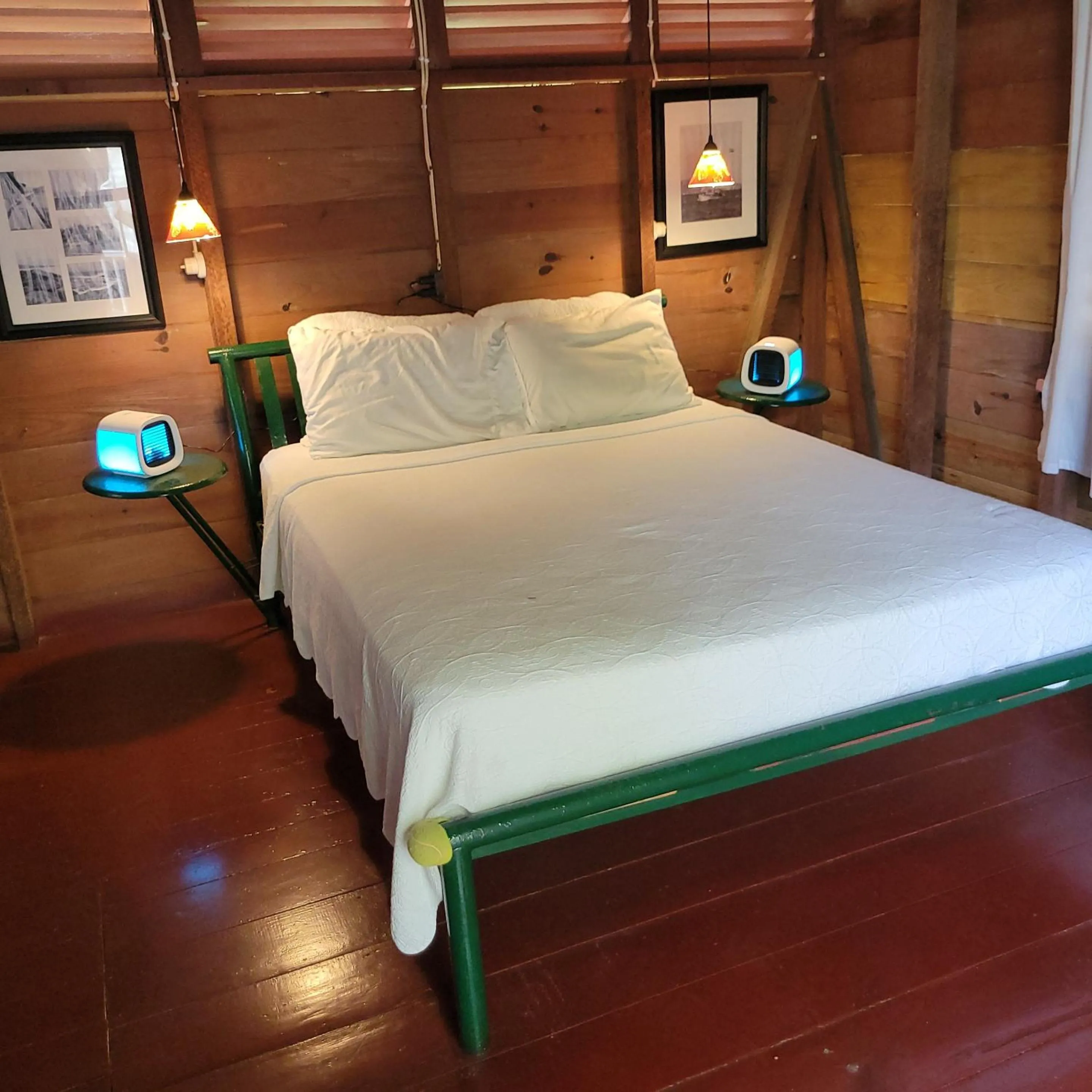 Bedroom, Bed in Llantrissant Beachcliff Villa