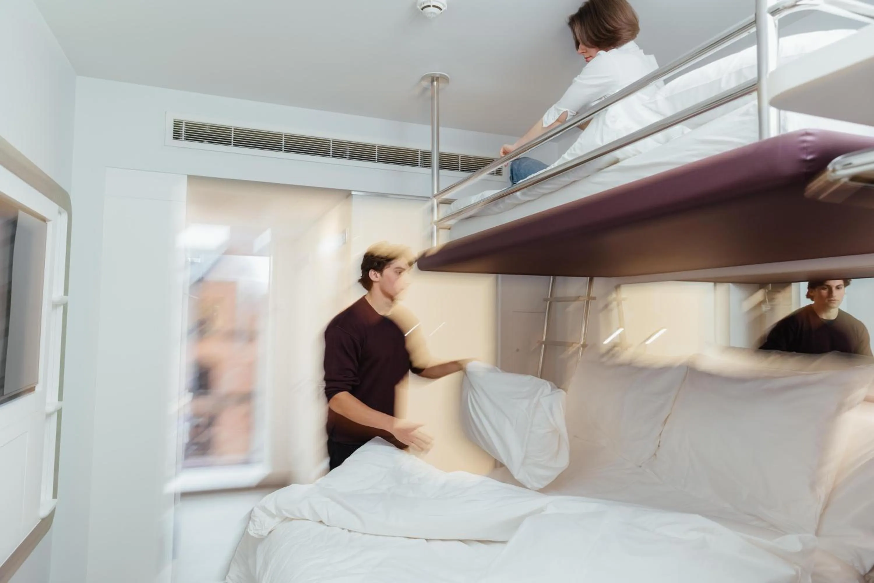 Bedroom, Bed in YOTEL Glasgow