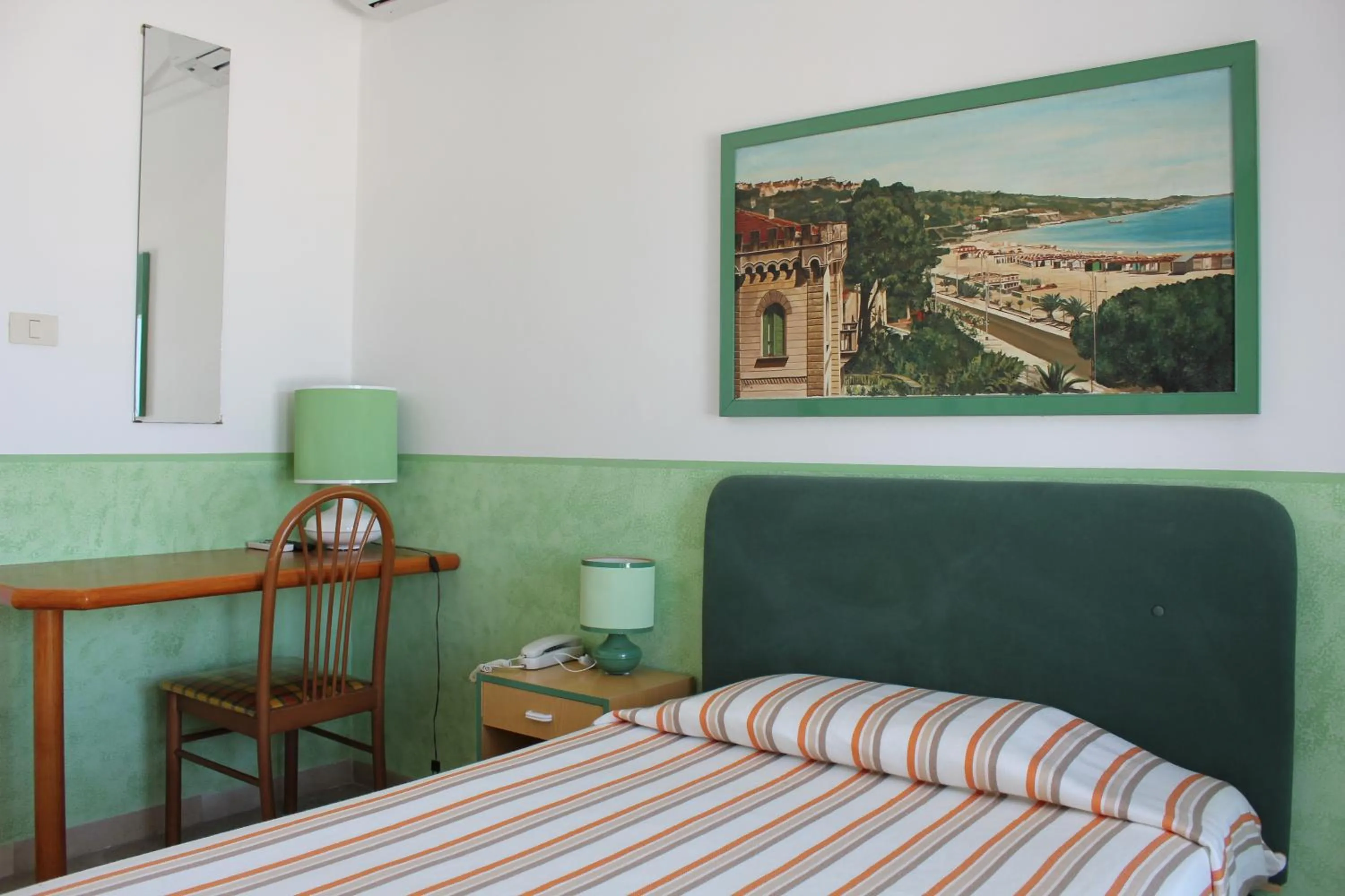 Bedroom, Bed in Hotel Venezia New