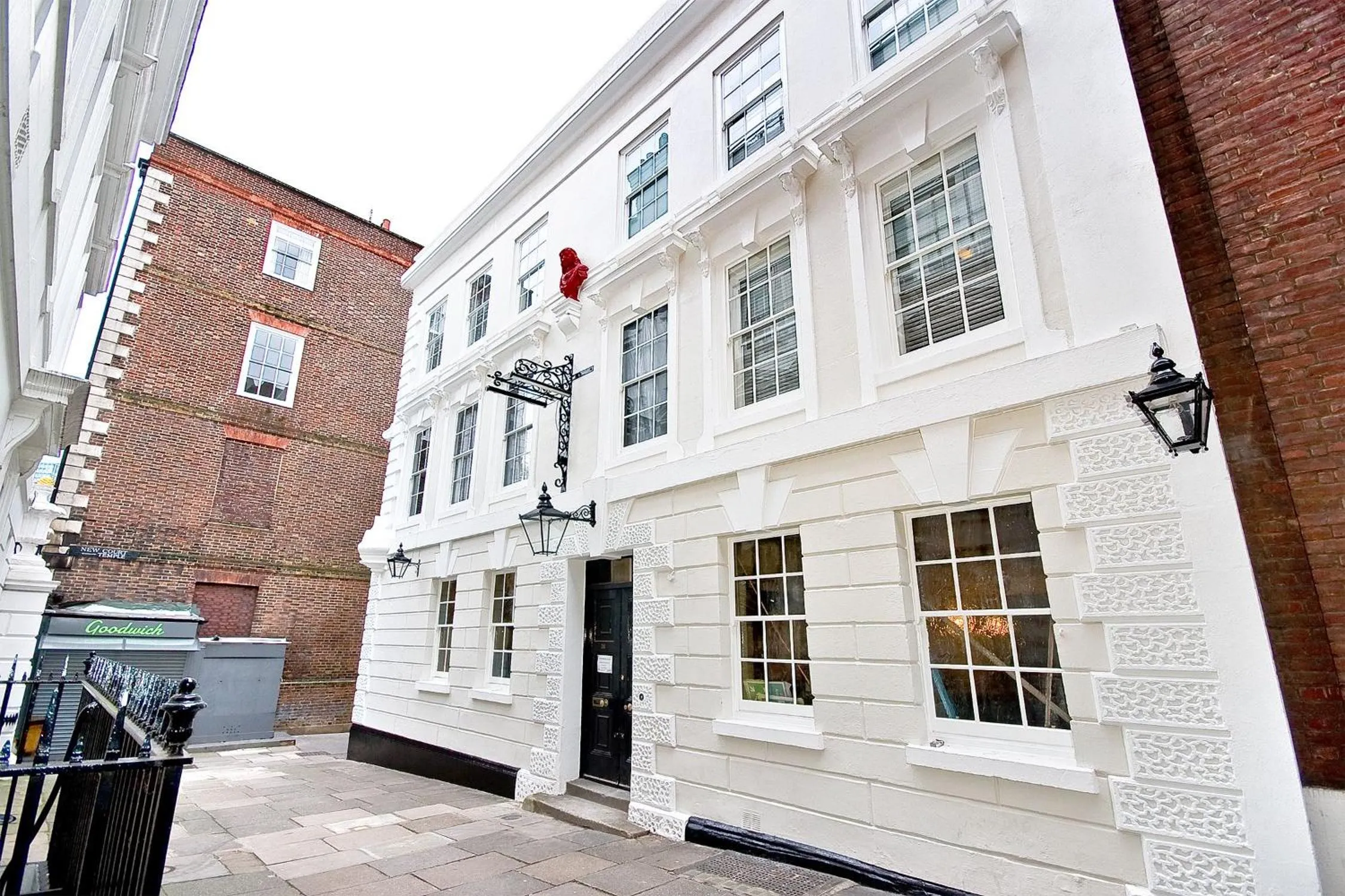 Property building in Eldon Chambers Pod 3 by City Living London