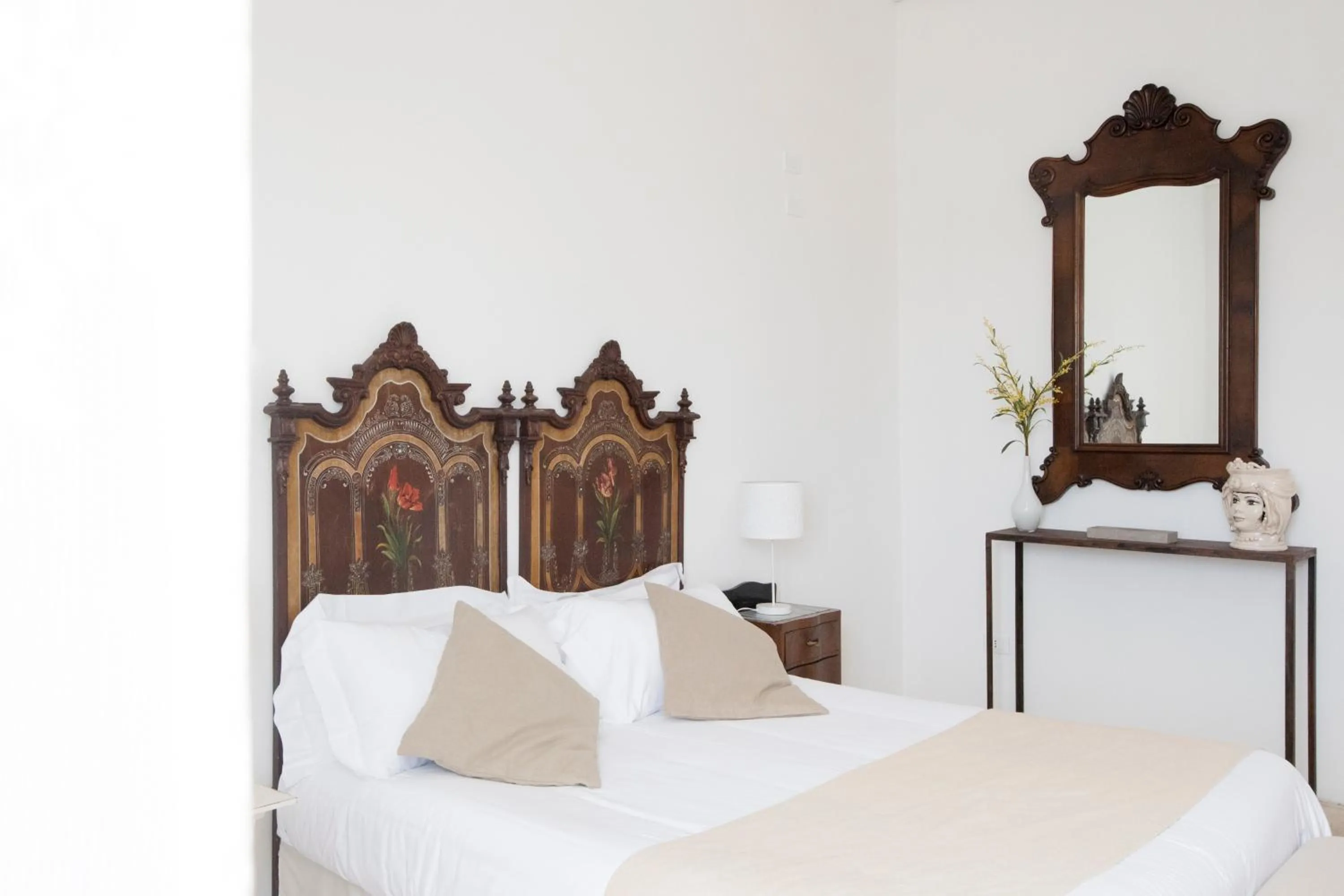 Bedroom, Bed in Baglio Siciliamo Country House