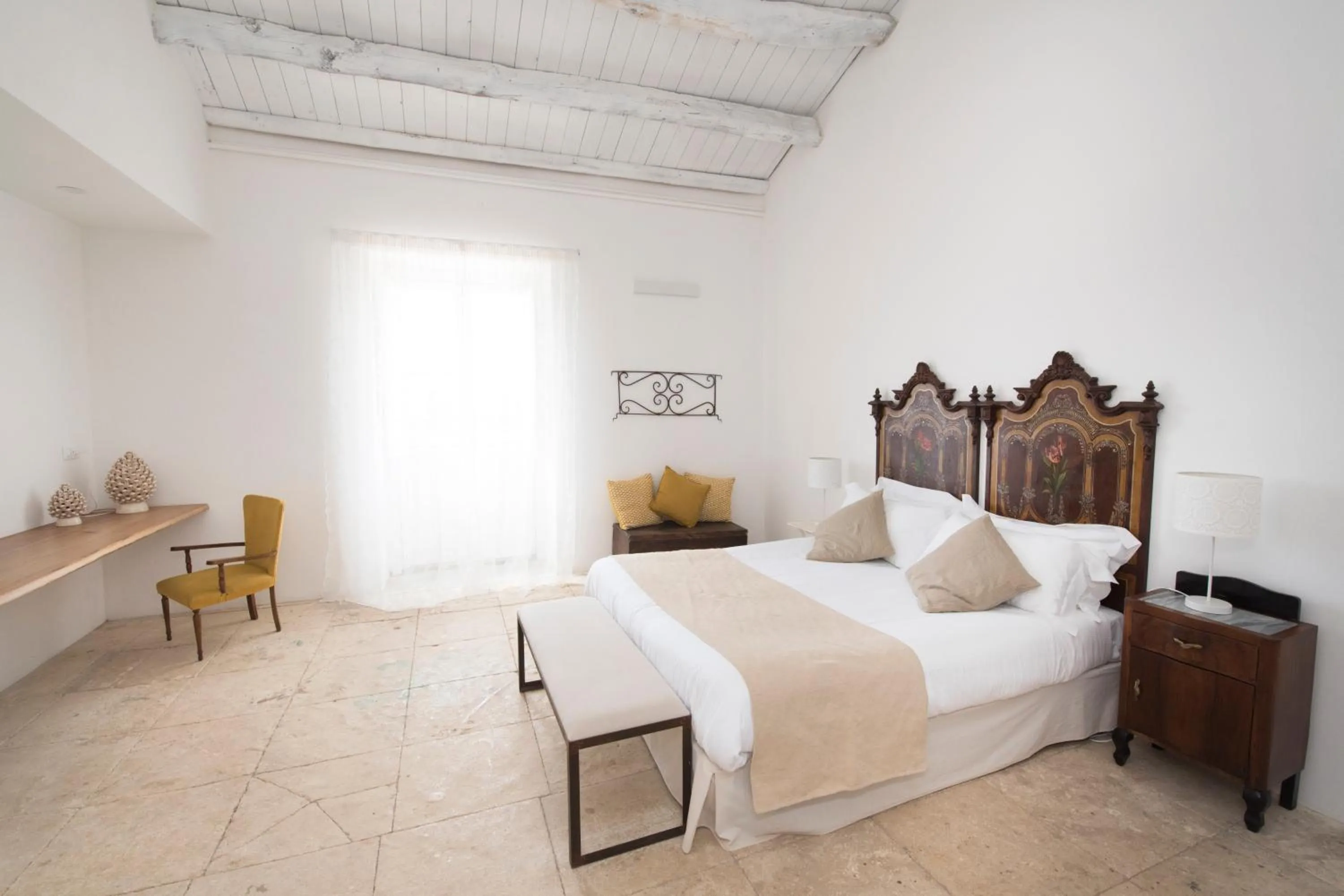 Bedroom, Bed in Baglio Siciliamo Country House