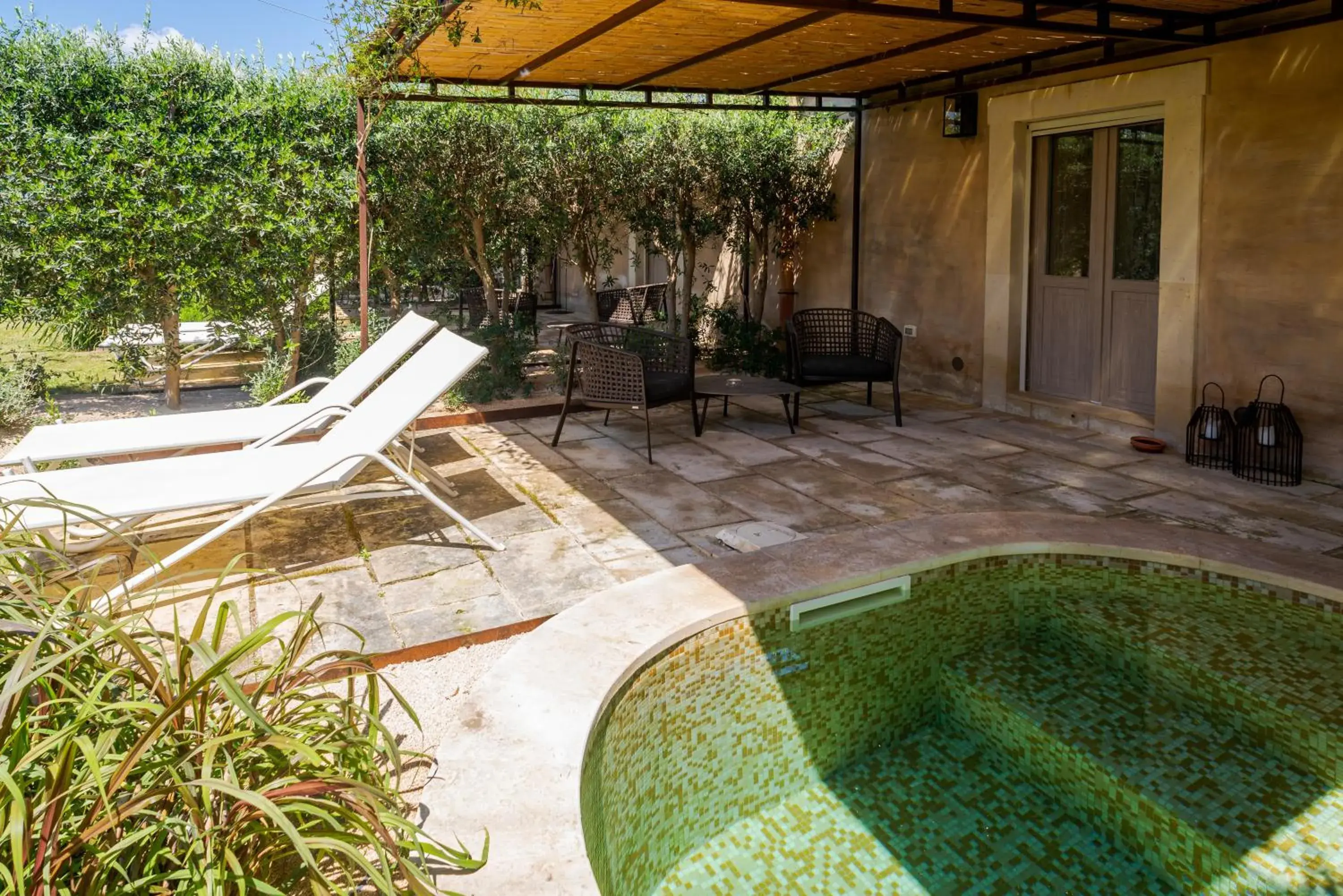 Swimming pool in Baglio Siciliamo Country House Swimming pool in Baglio Siciliamo Country House