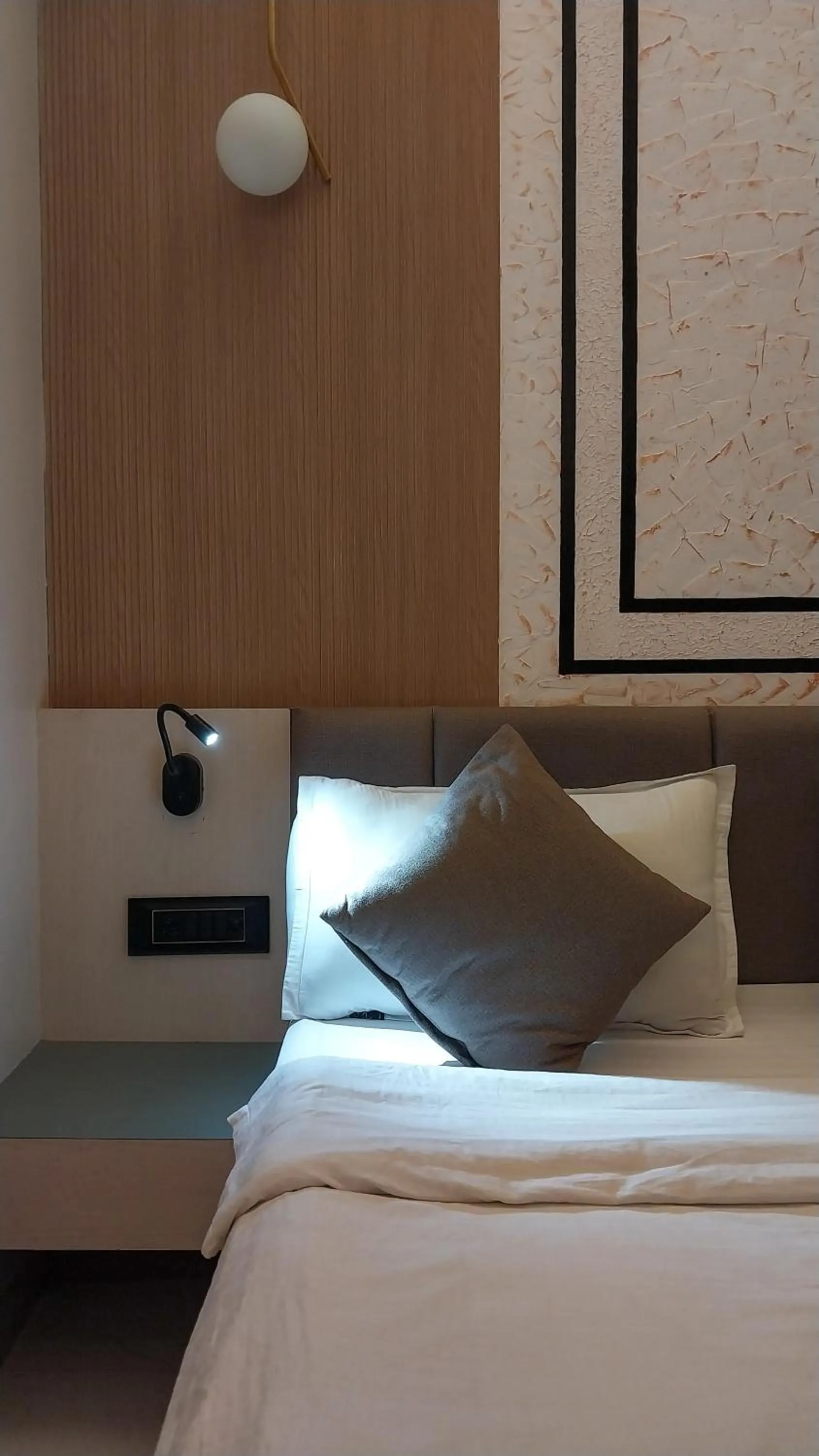 Bed in Hotel Prabhat