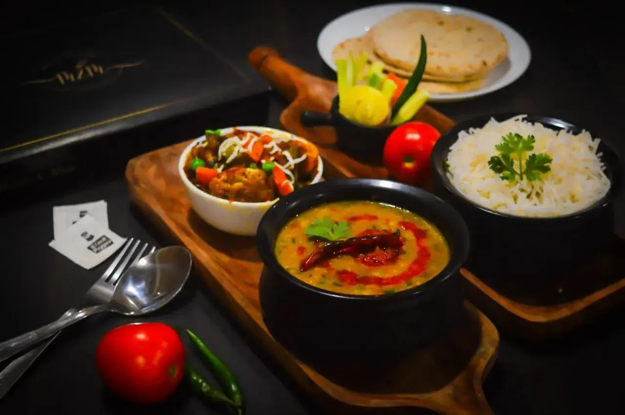 Restaurant/places to eat in Hotel Prabhat Restaurant/places to eat in Hotel Prabhat