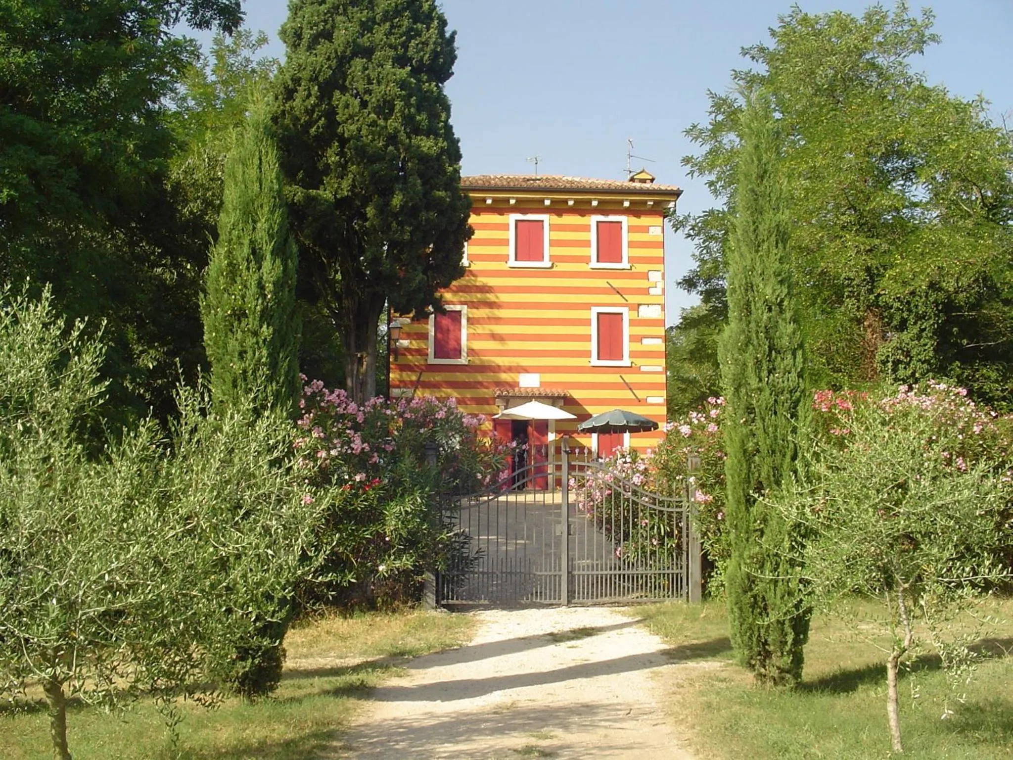 Four-Bedroom House - Separate Building in Agriturismo Antica Dimora Del Turco