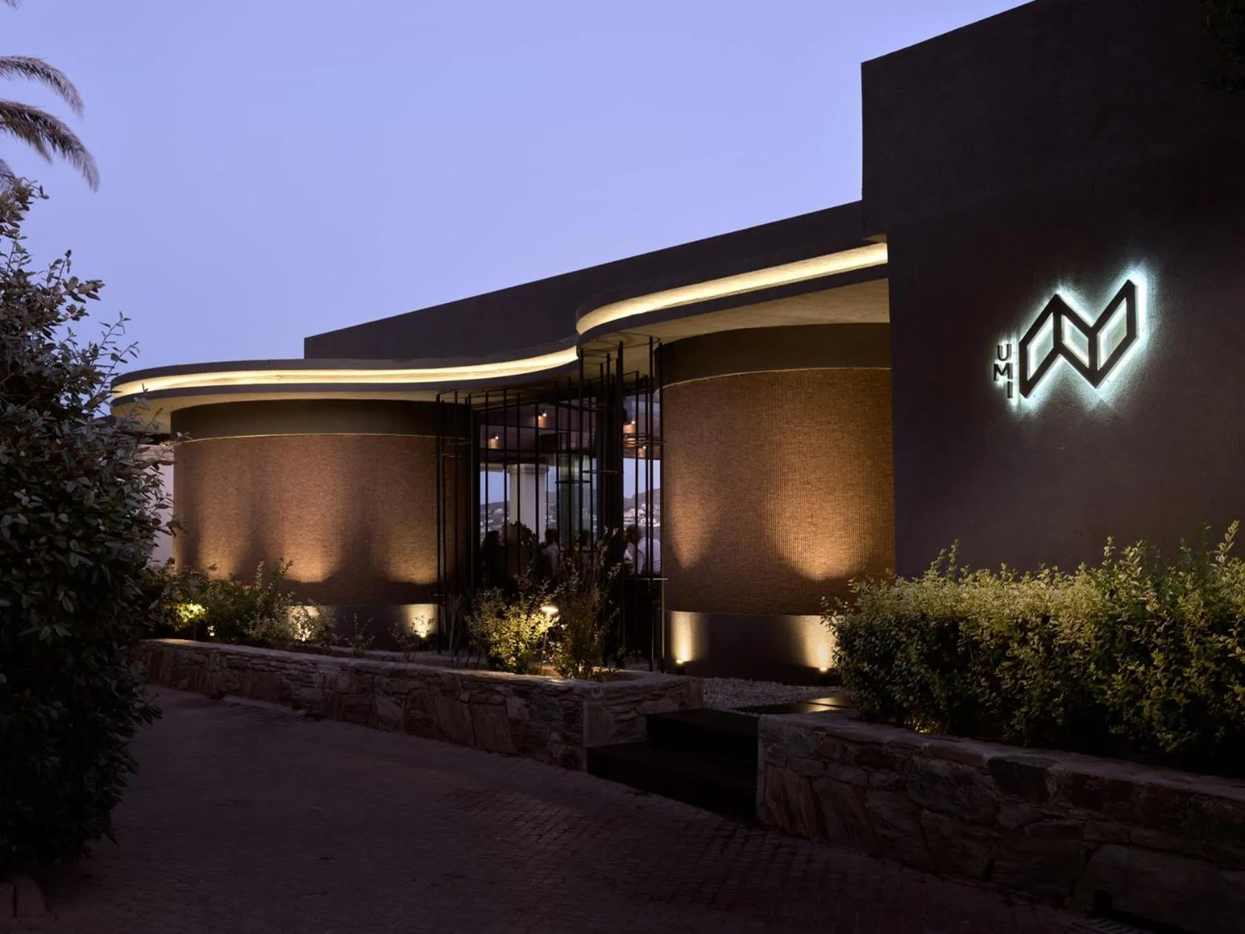 Restaurant/places to eat in Acro Suites - A Wellbeing Resort