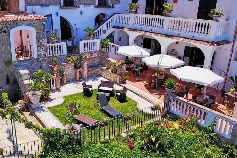 Bird's eye view in Casa Angelieri