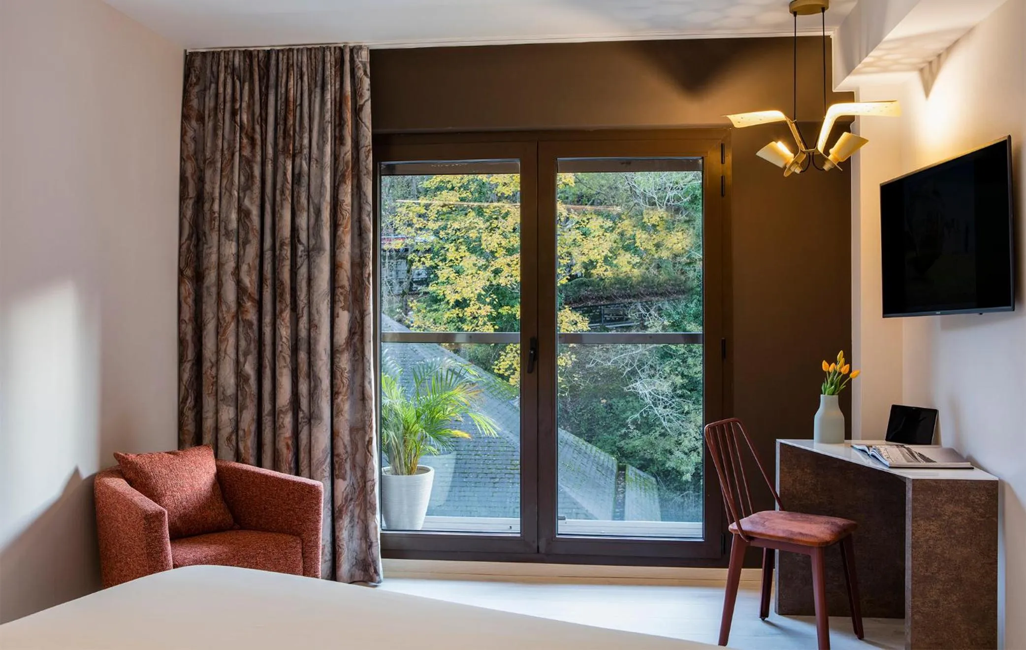 TV and multimedia, Bed in Axel Hotel San Sebastián - Adults Only