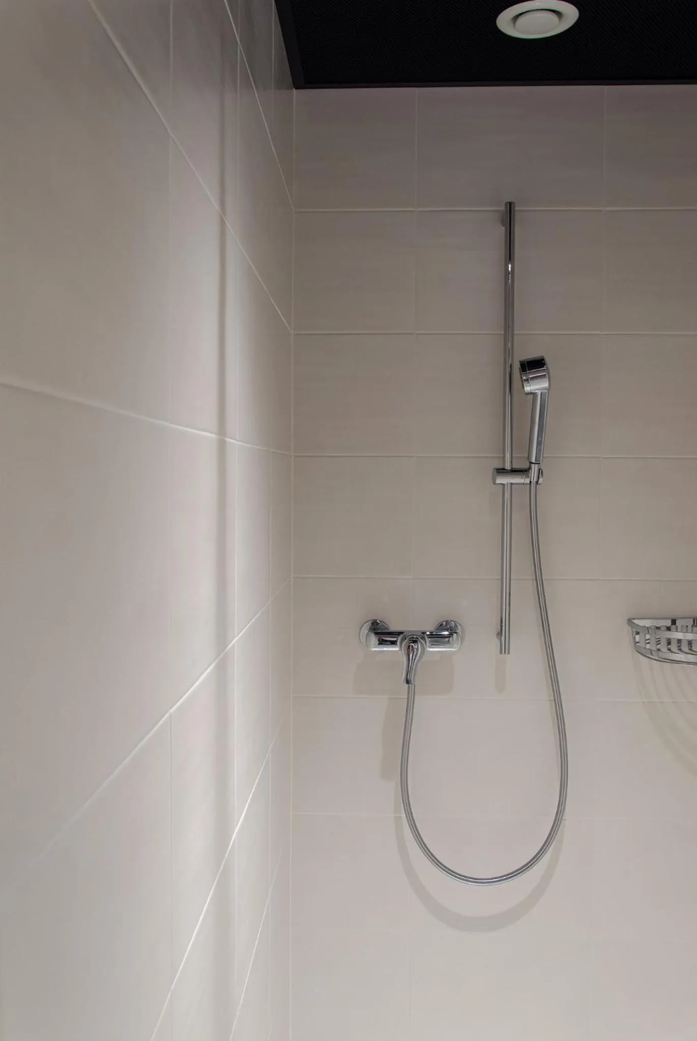 Shower in Campra Alpine Lodge & Spa