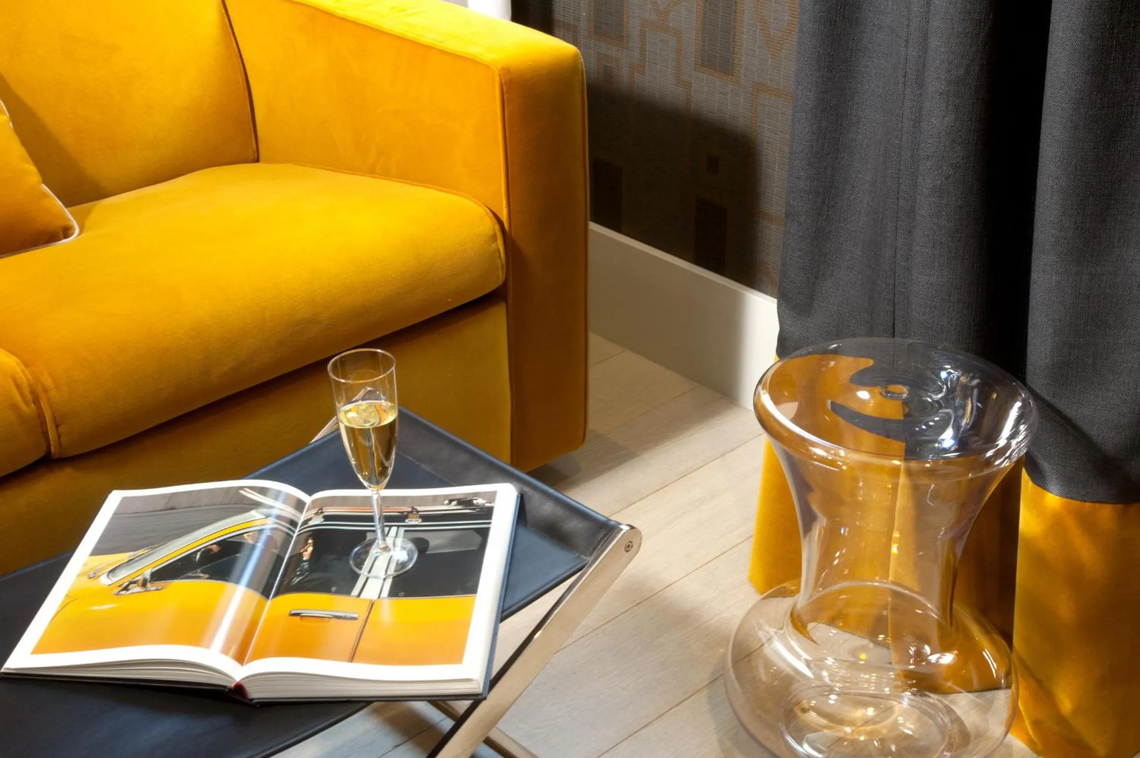 Decorative detail in Mood44