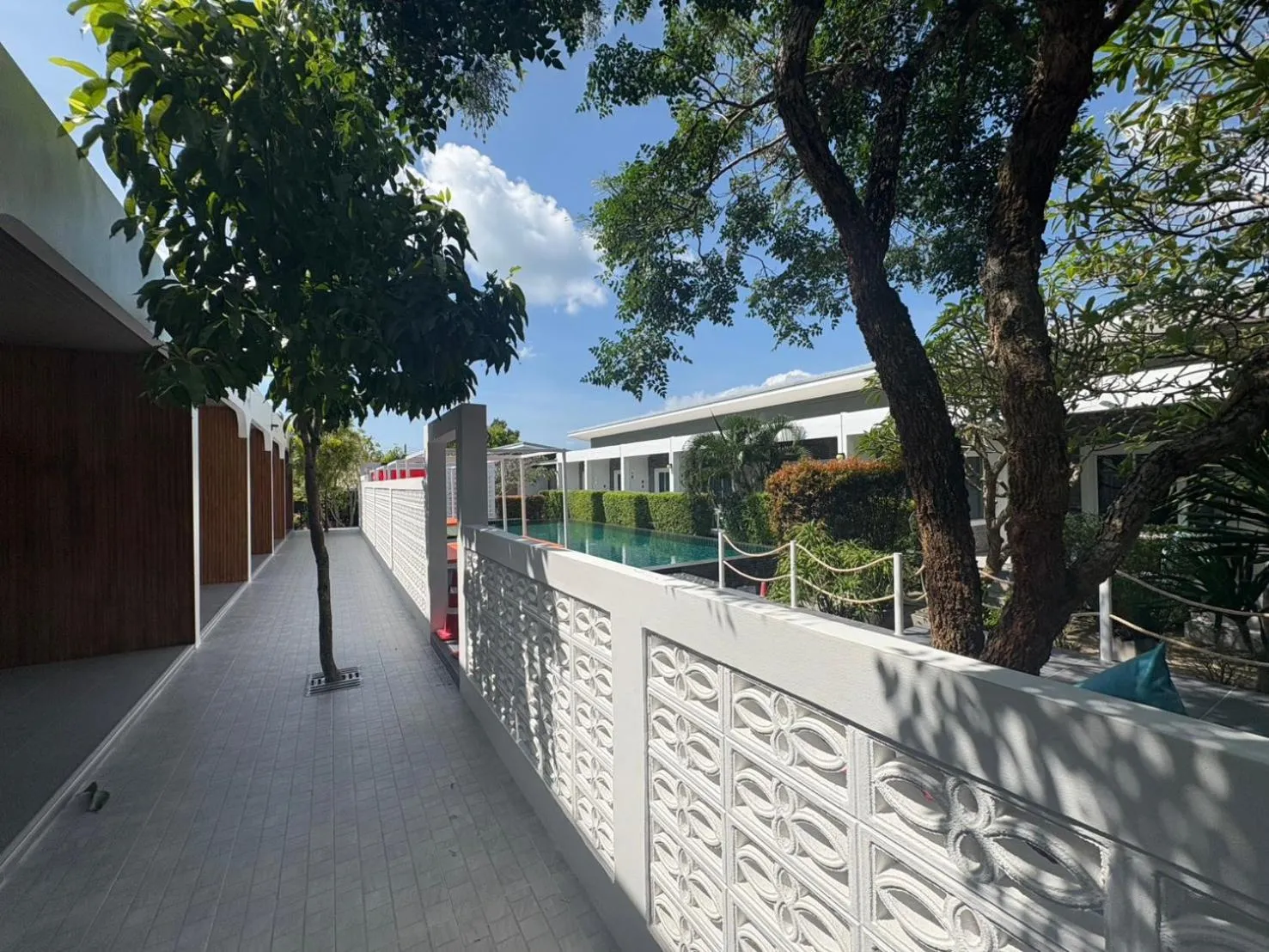 Facade/entrance in Phangan Hometown Resort - Adults Only