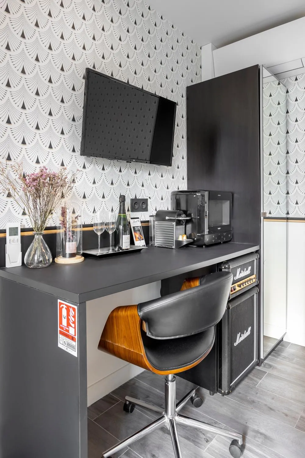 Coffee/tea facilities in Best Stay Jeuneurs