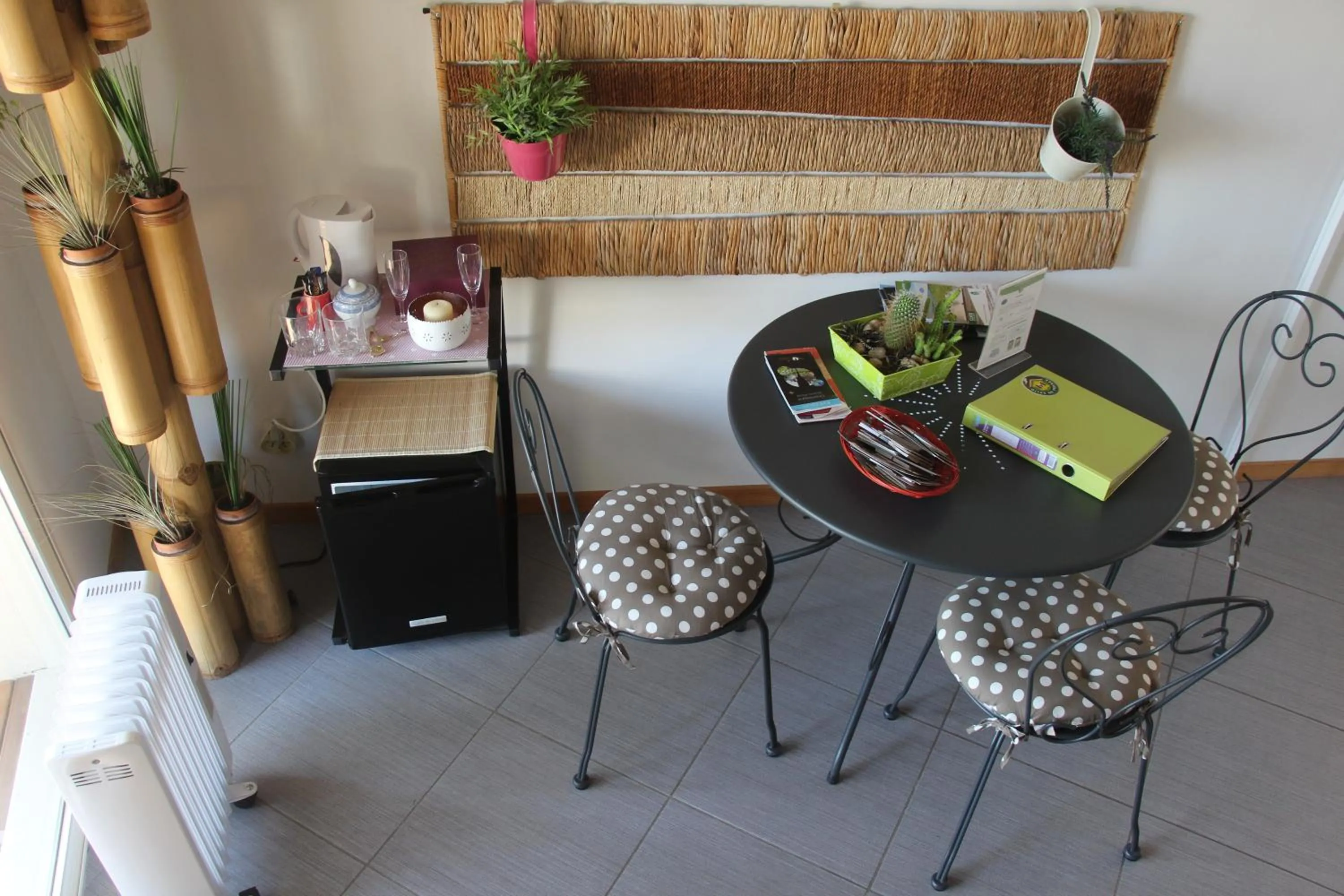 Seating area in LA TUILIERE