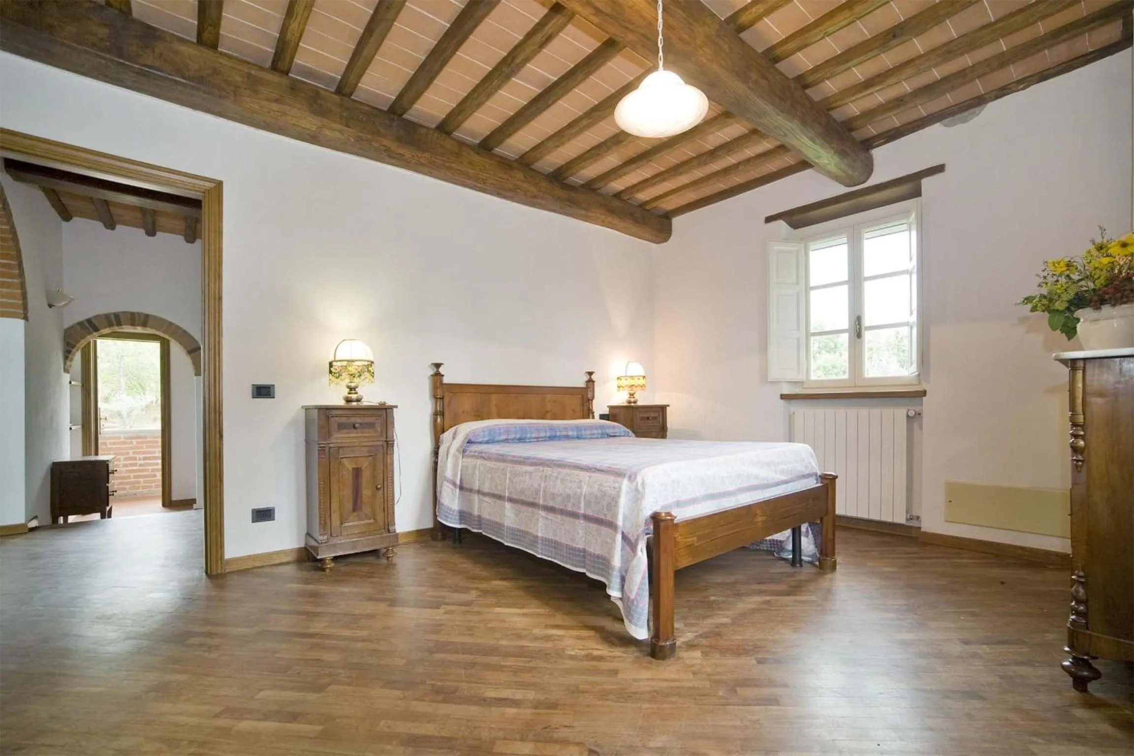 Bedroom, Bed in Broccolo by Salogi Villas