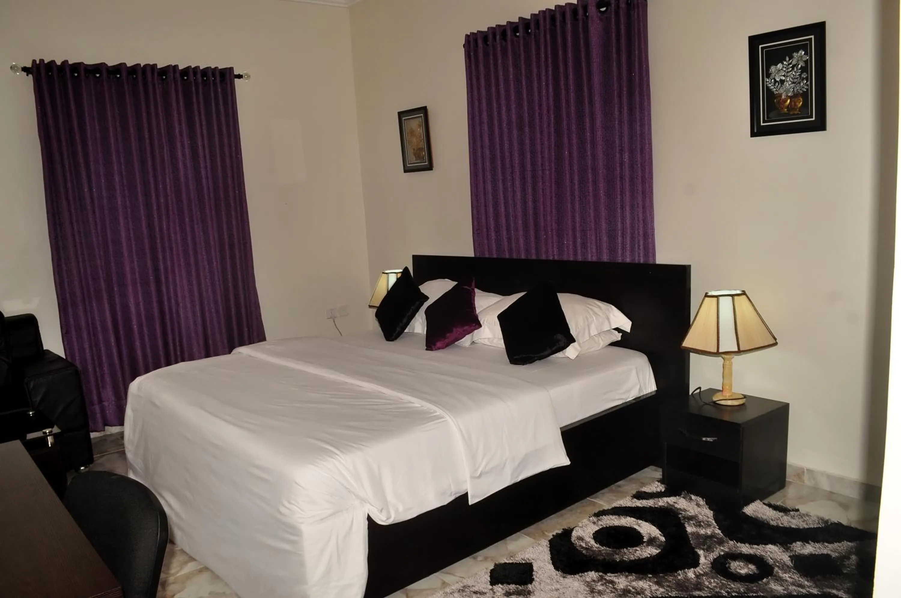 Bedroom, Bed in J Gibson Hotel