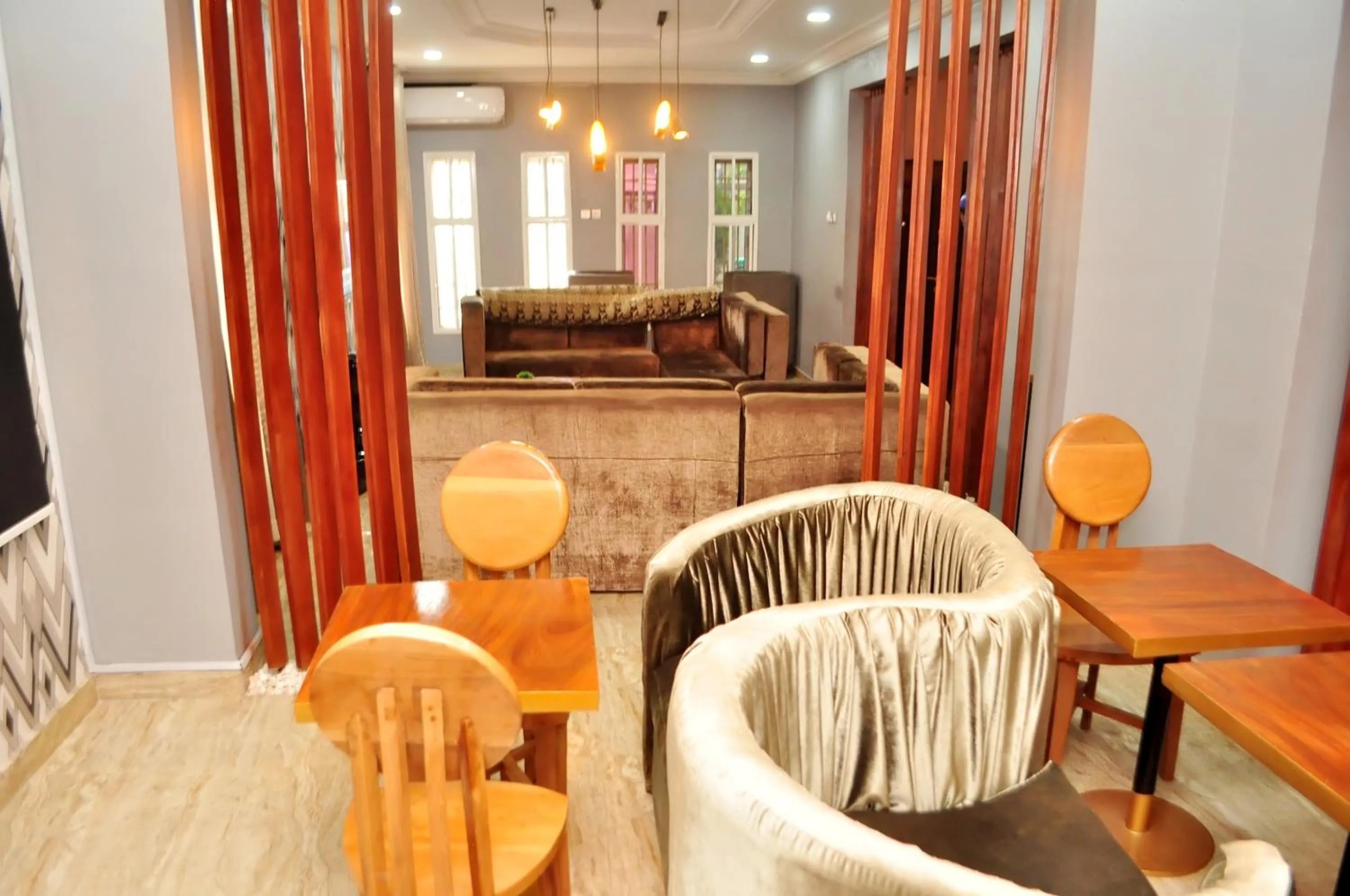 Lounge or bar in J Gibson Hotel