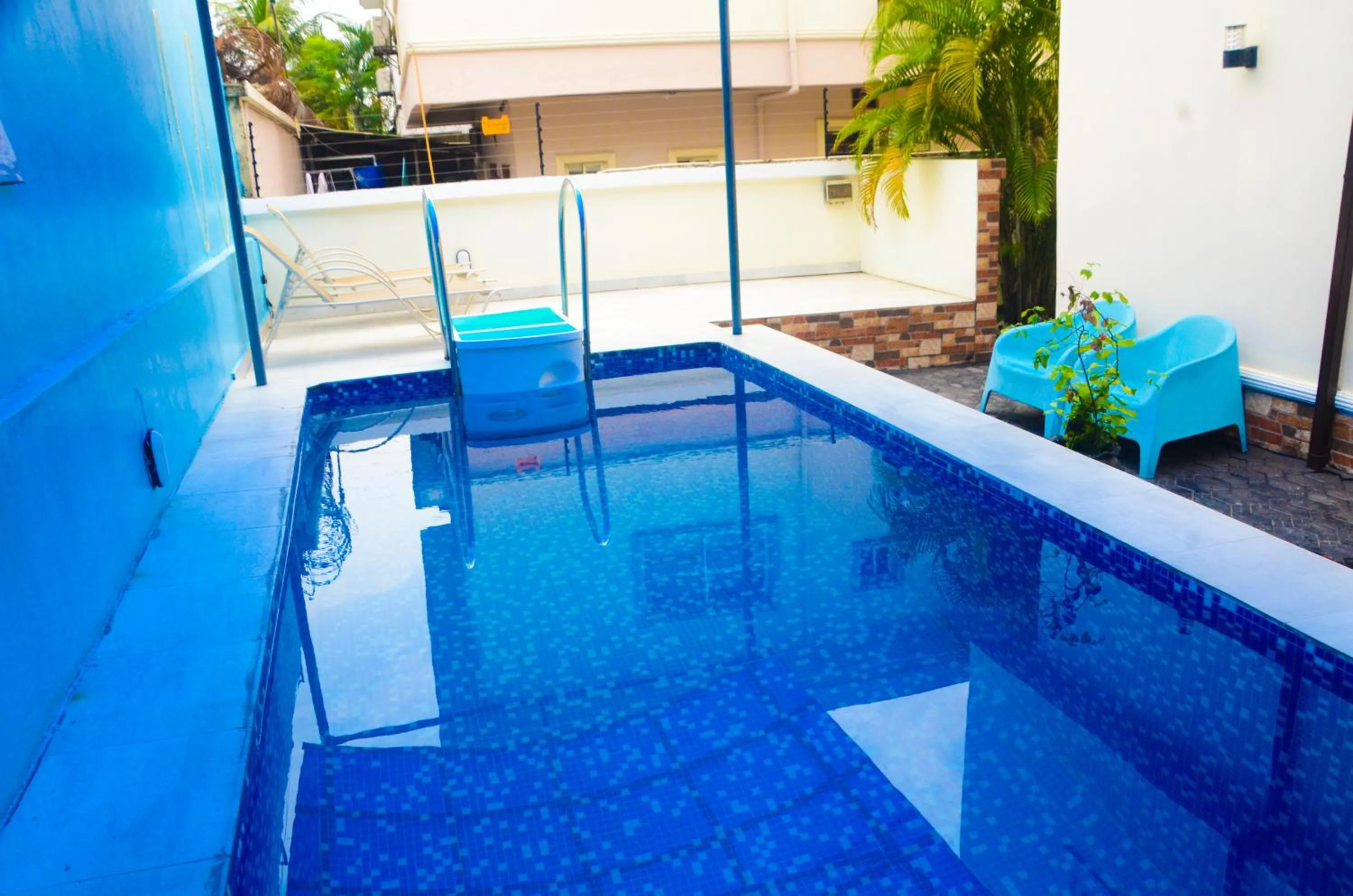 Swimming pool in J Gibson Hotel