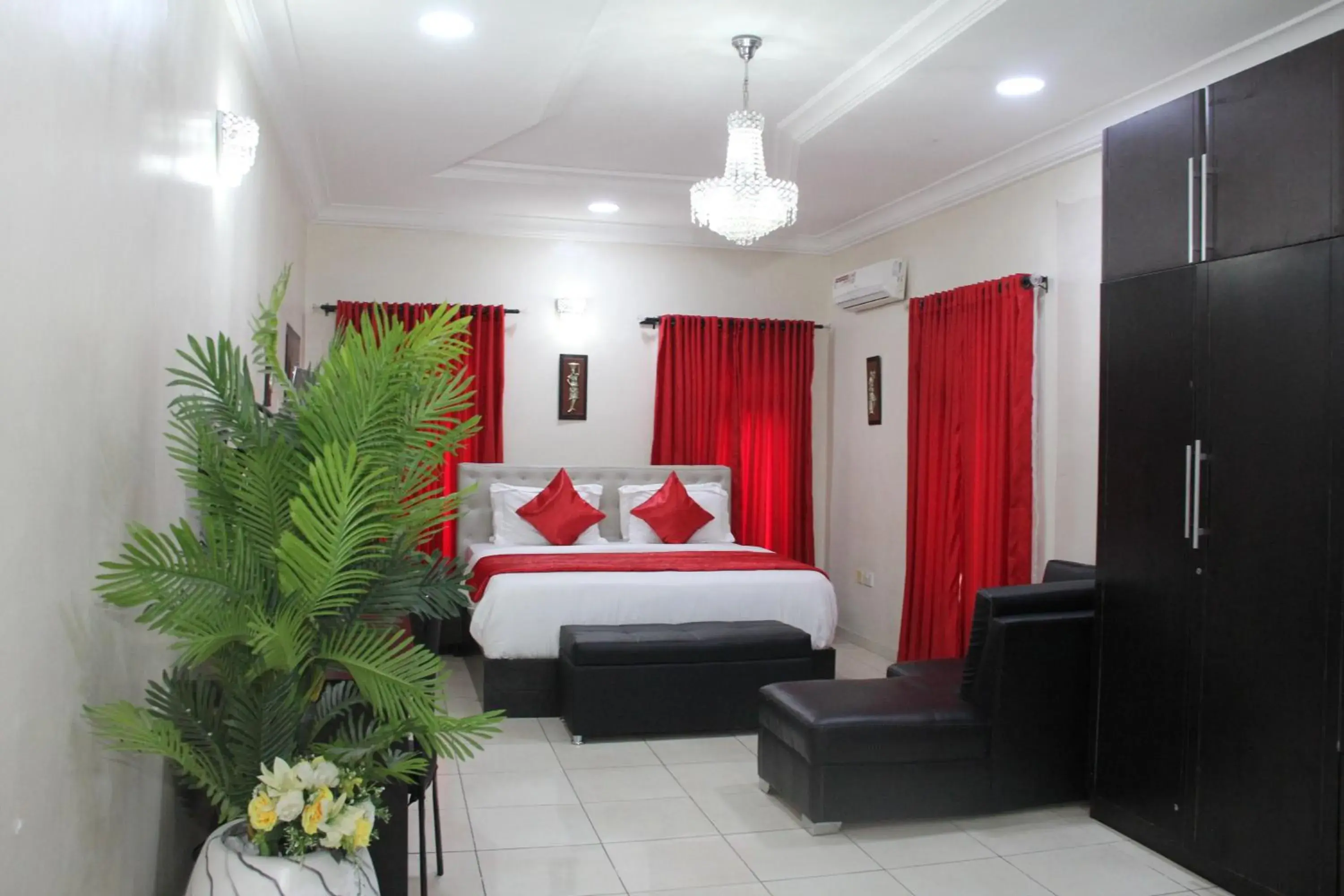 Executive Suite in J Gibson Hotel Executive Suite in J Gibson Hotel