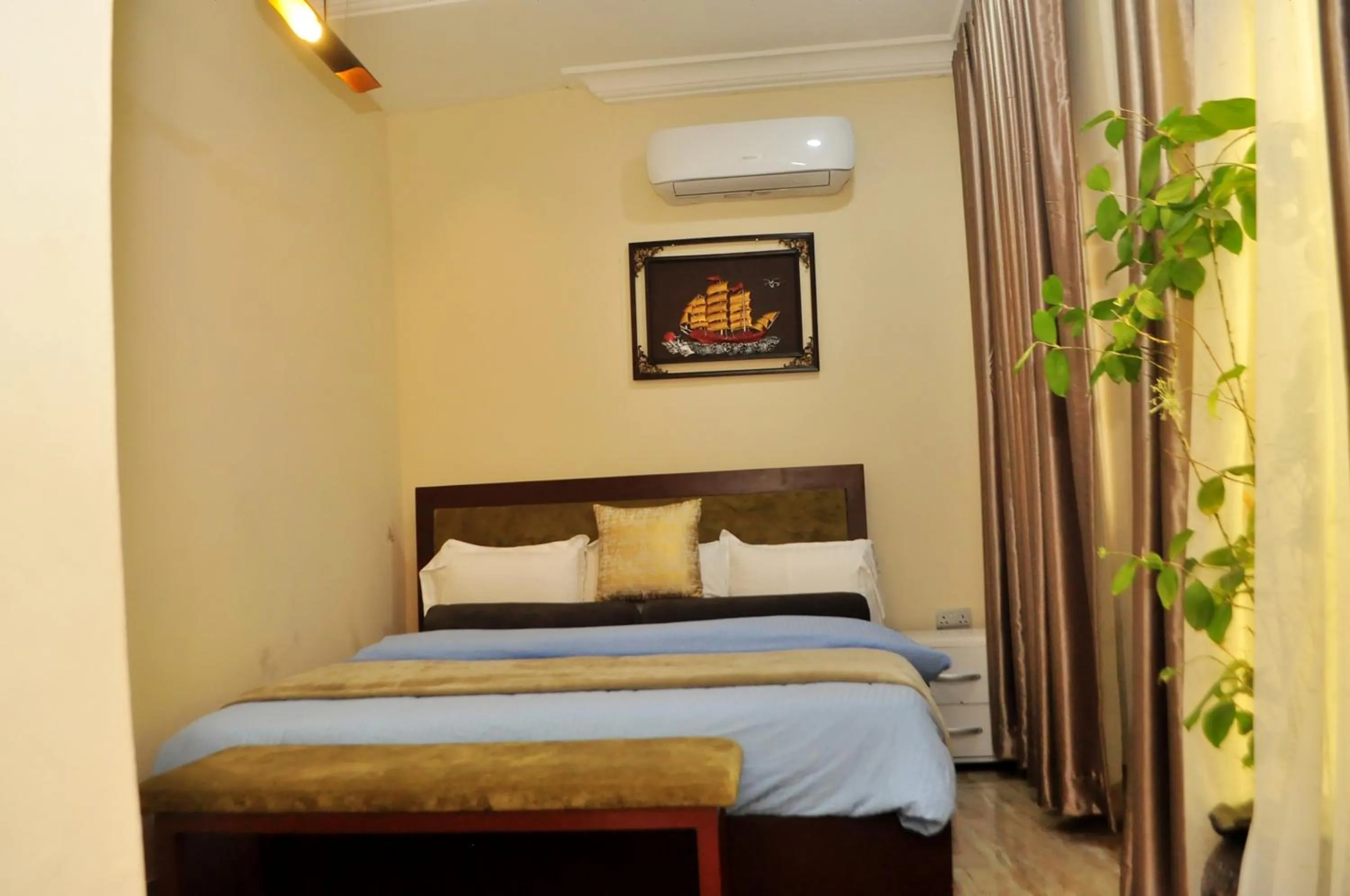 Bed in J Gibson Hotel