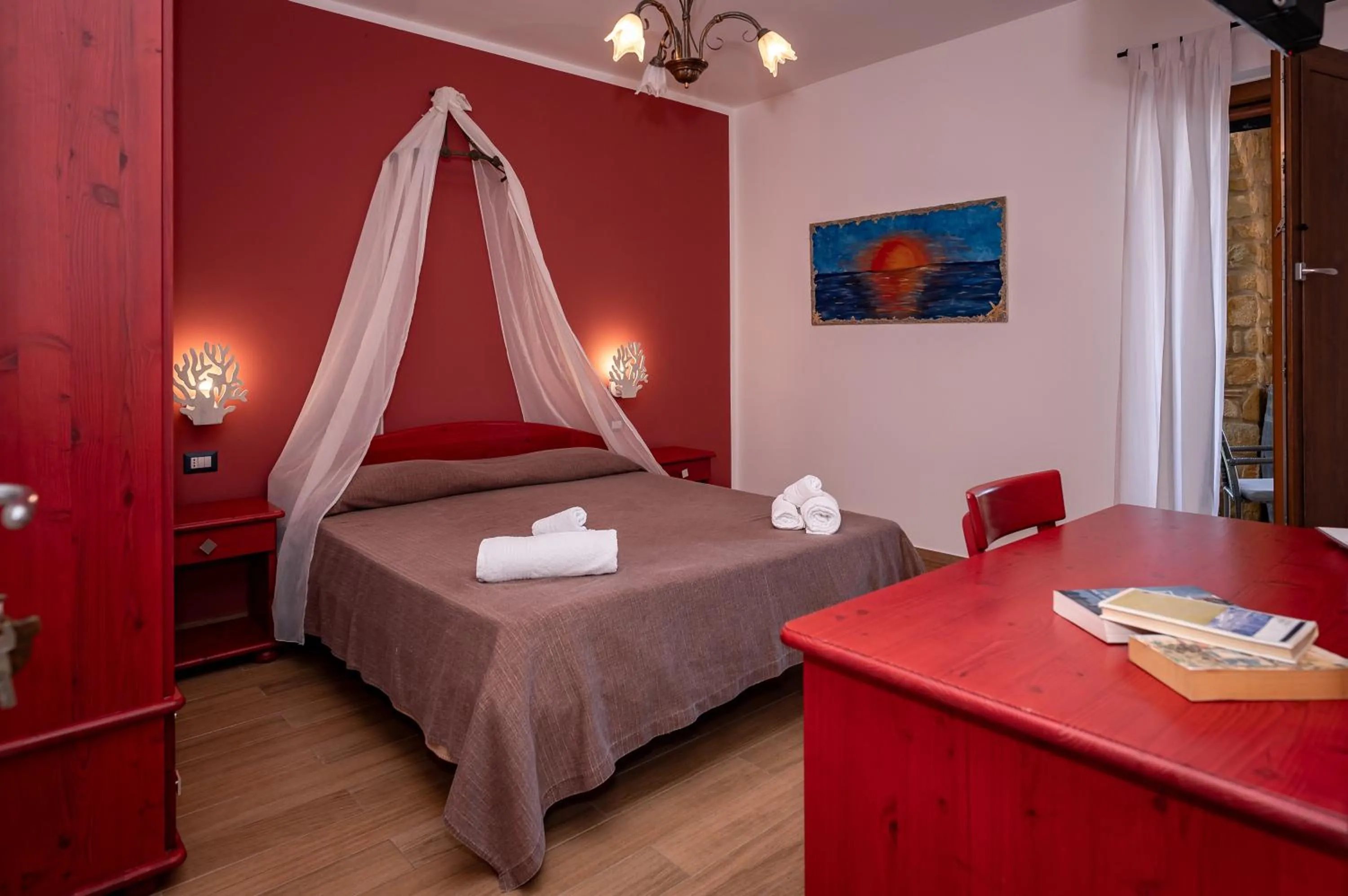 Photo of the whole room, Bed in Antica Dimora Palinuro