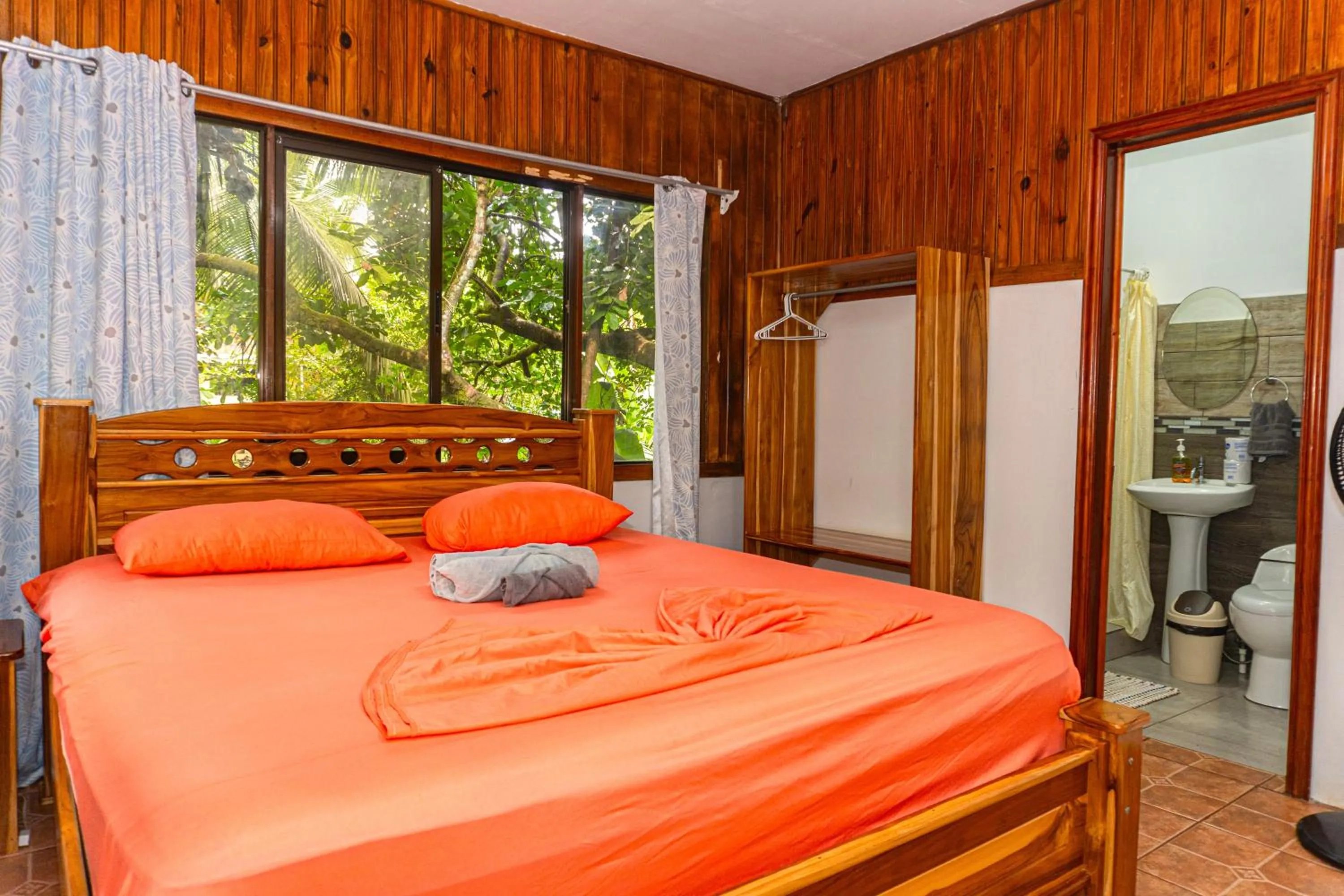 Bed in Corcovado & Drake Inn