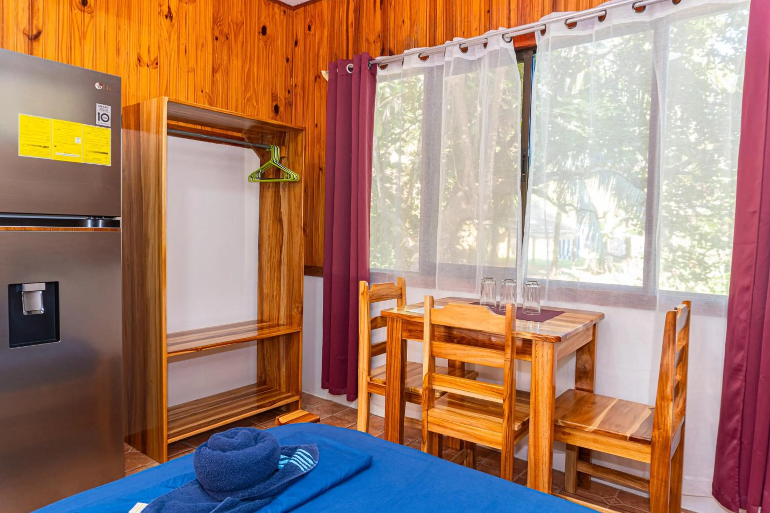 Photo of the whole room, Bed in Corcovado & Drake Inn