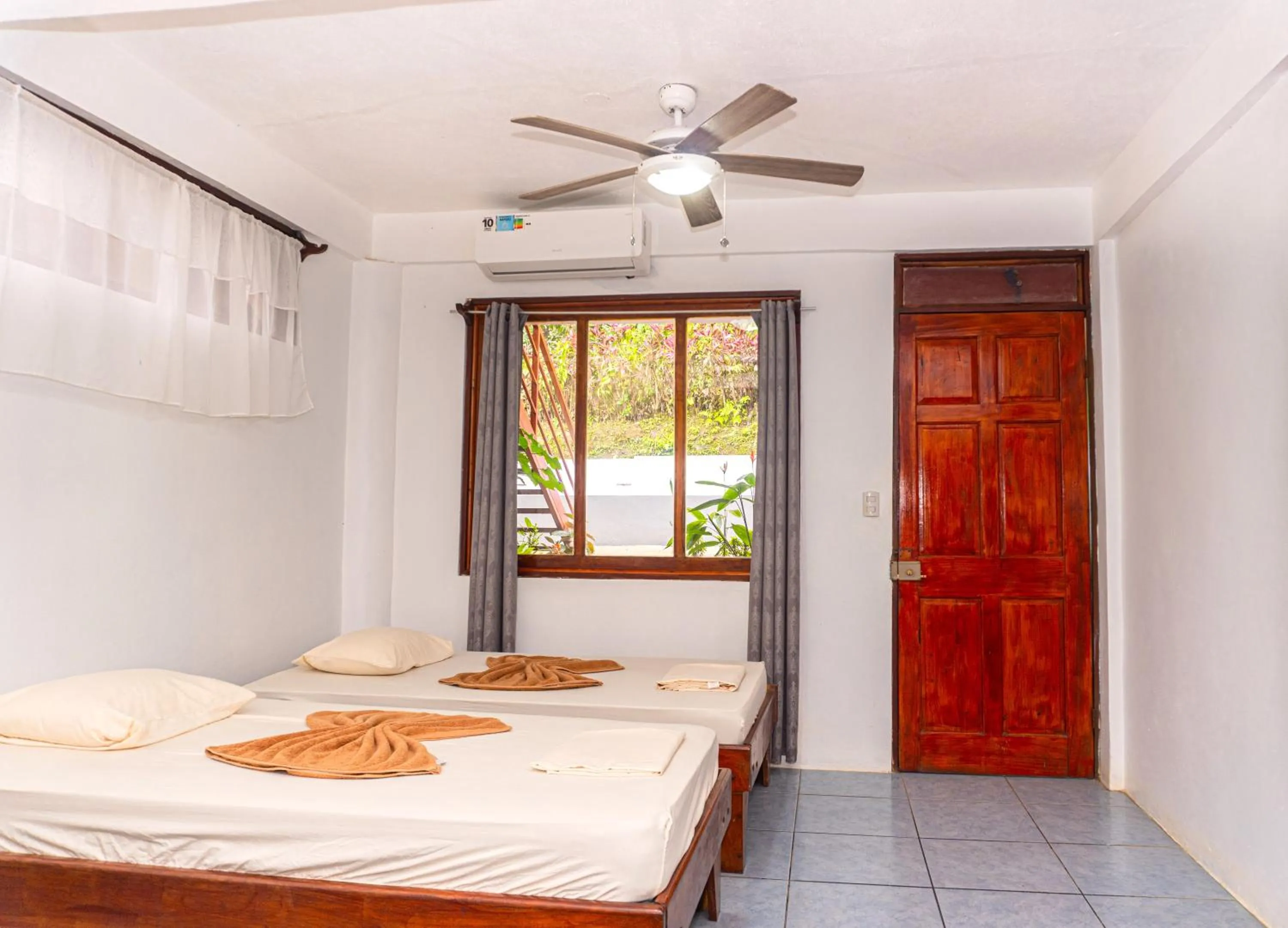 Bed in Corcovado & Drake Inn