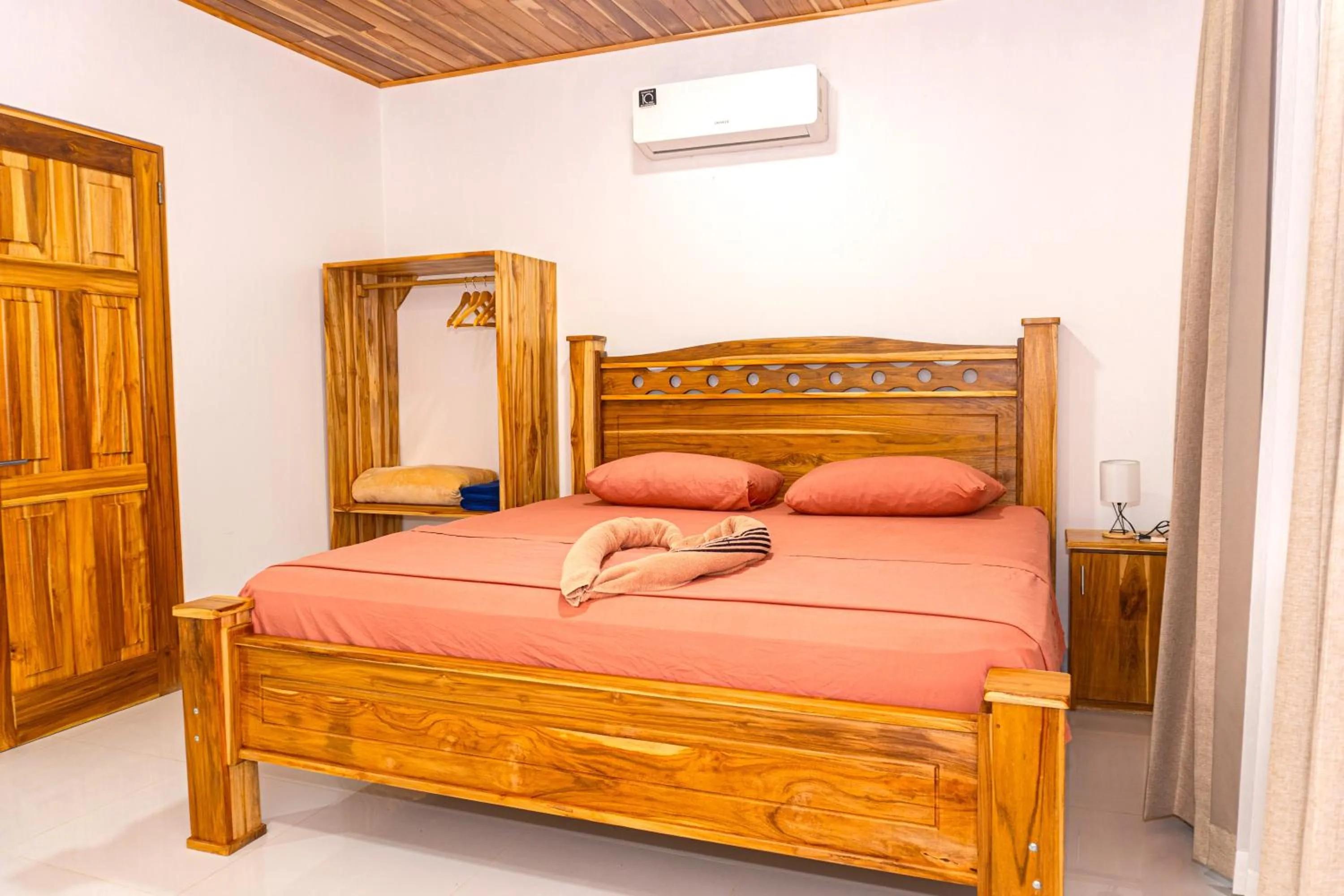 Bed in Corcovado & Drake Inn
