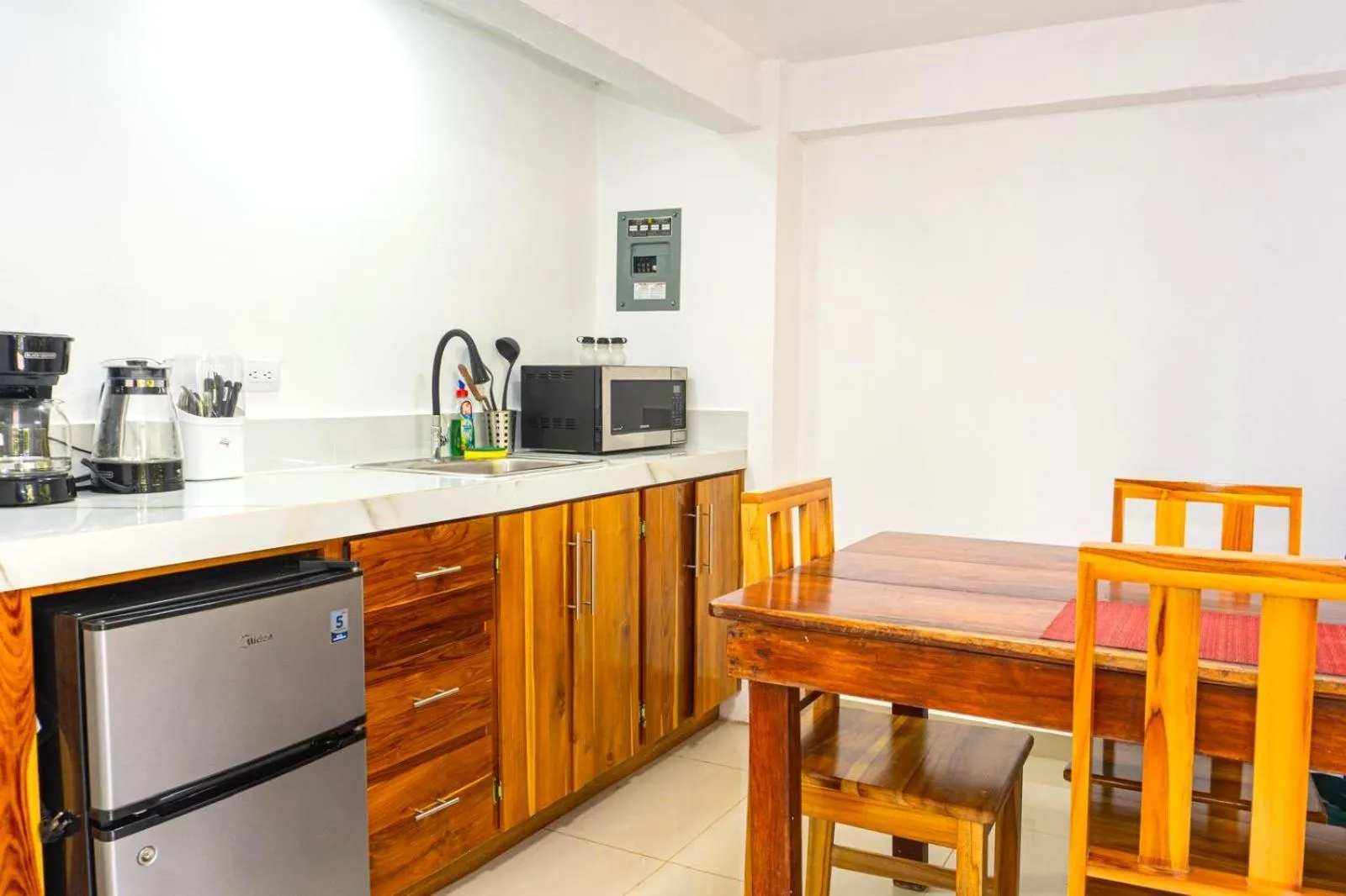 Coffee/tea facilities in Corcovado & Drake Inn