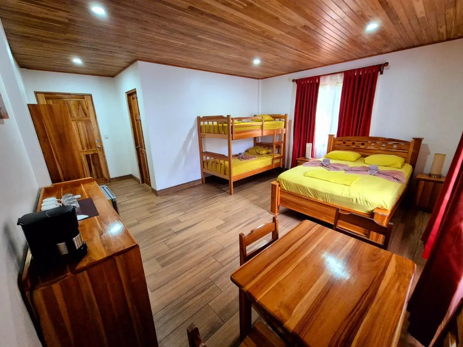 Superior Family Room in Corcovado & Drake Inn Superior Family Room in Corcovado & Drake Inn