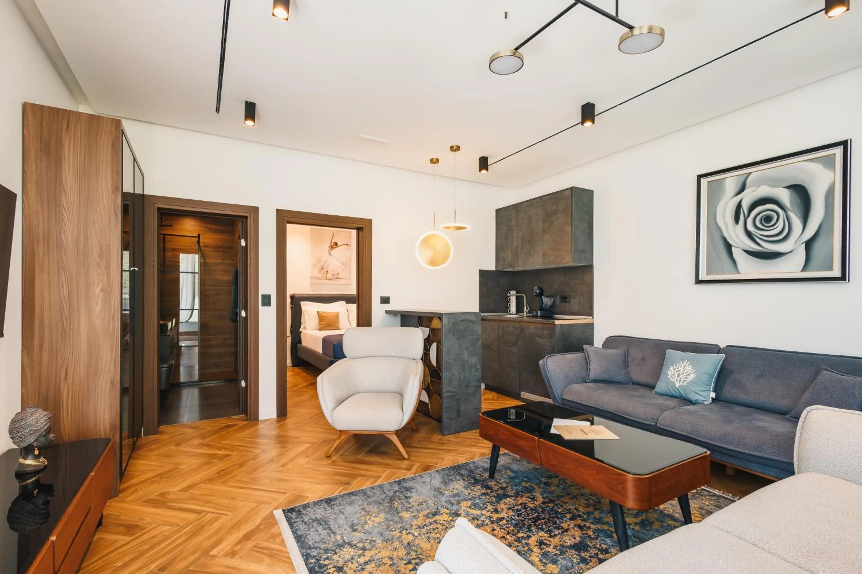 Giardino Lux Apartments