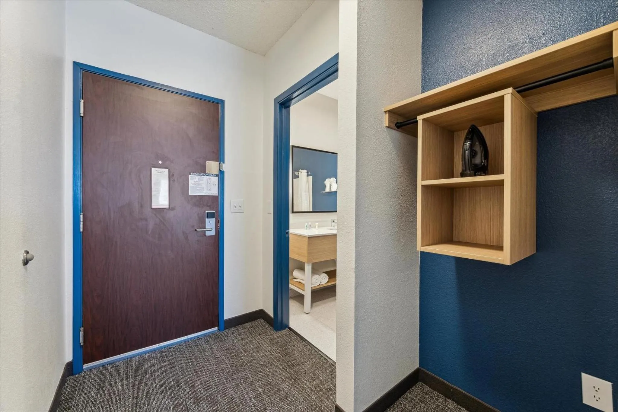 Comfort Suites - Near the Galleria