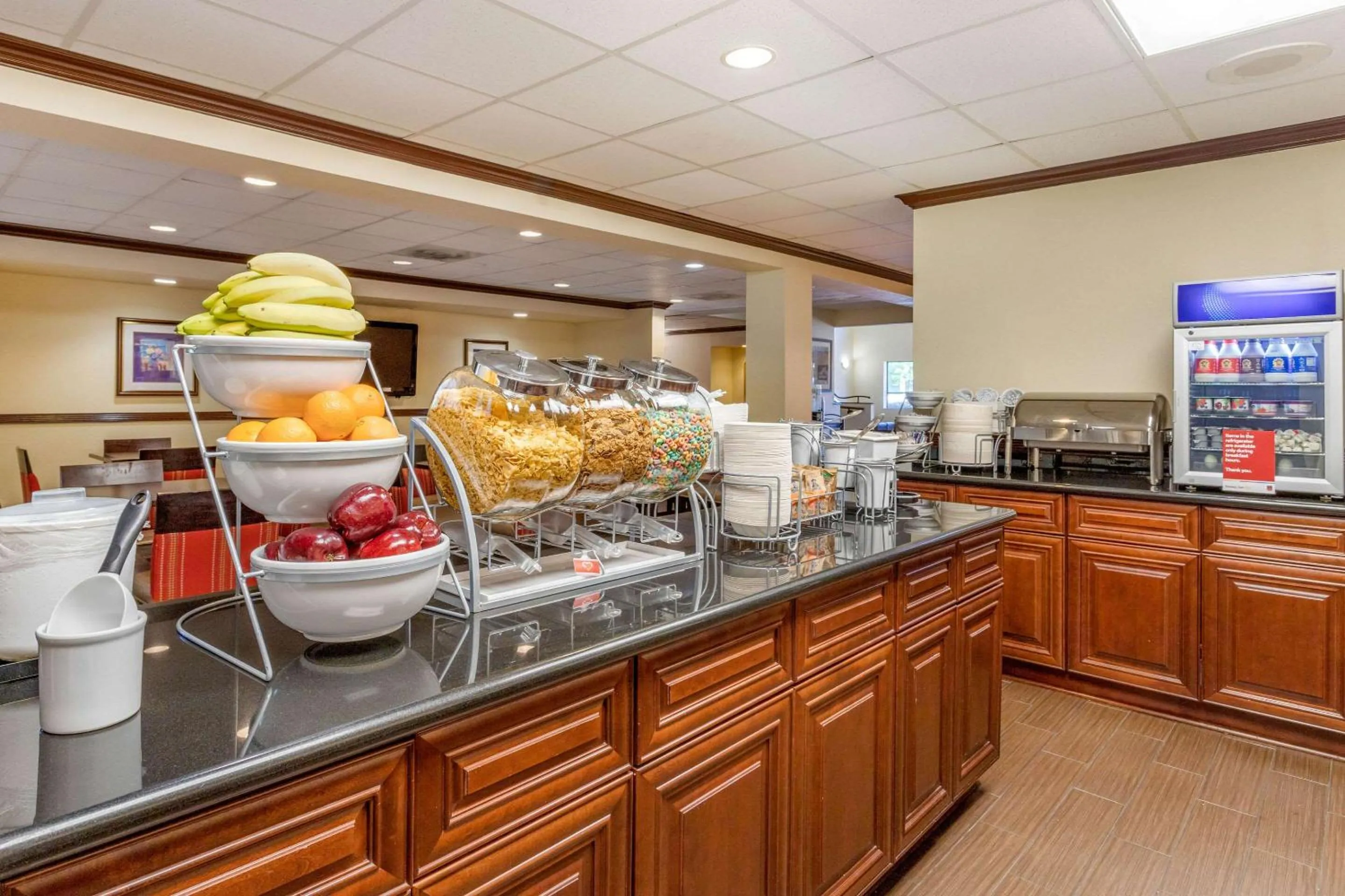 Restaurant/places to eat in Comfort Suites - Near the Galleria