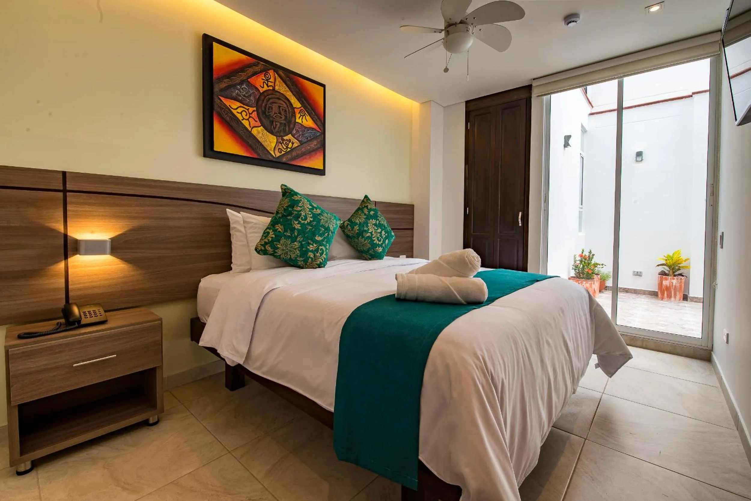 Bed in Hotel Boutique Marbore