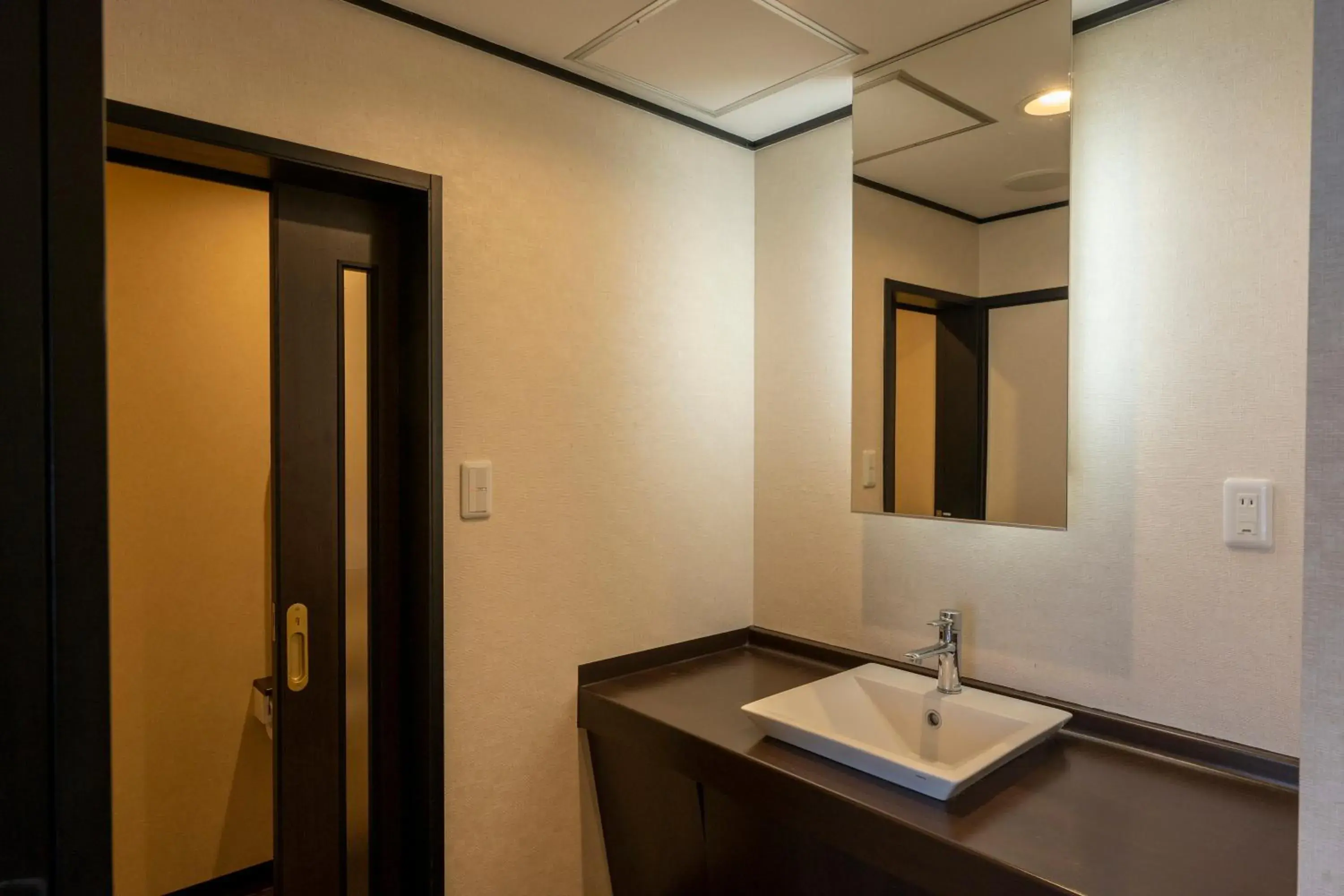 Japanese-style Room with Twin Bed on High Floor - single occupancy in KAMENOI HOTEL Kujukuri Japanese-style Room with Twin Bed on High Floor - single occupancy in KAMENOI HOTEL Kujukuri