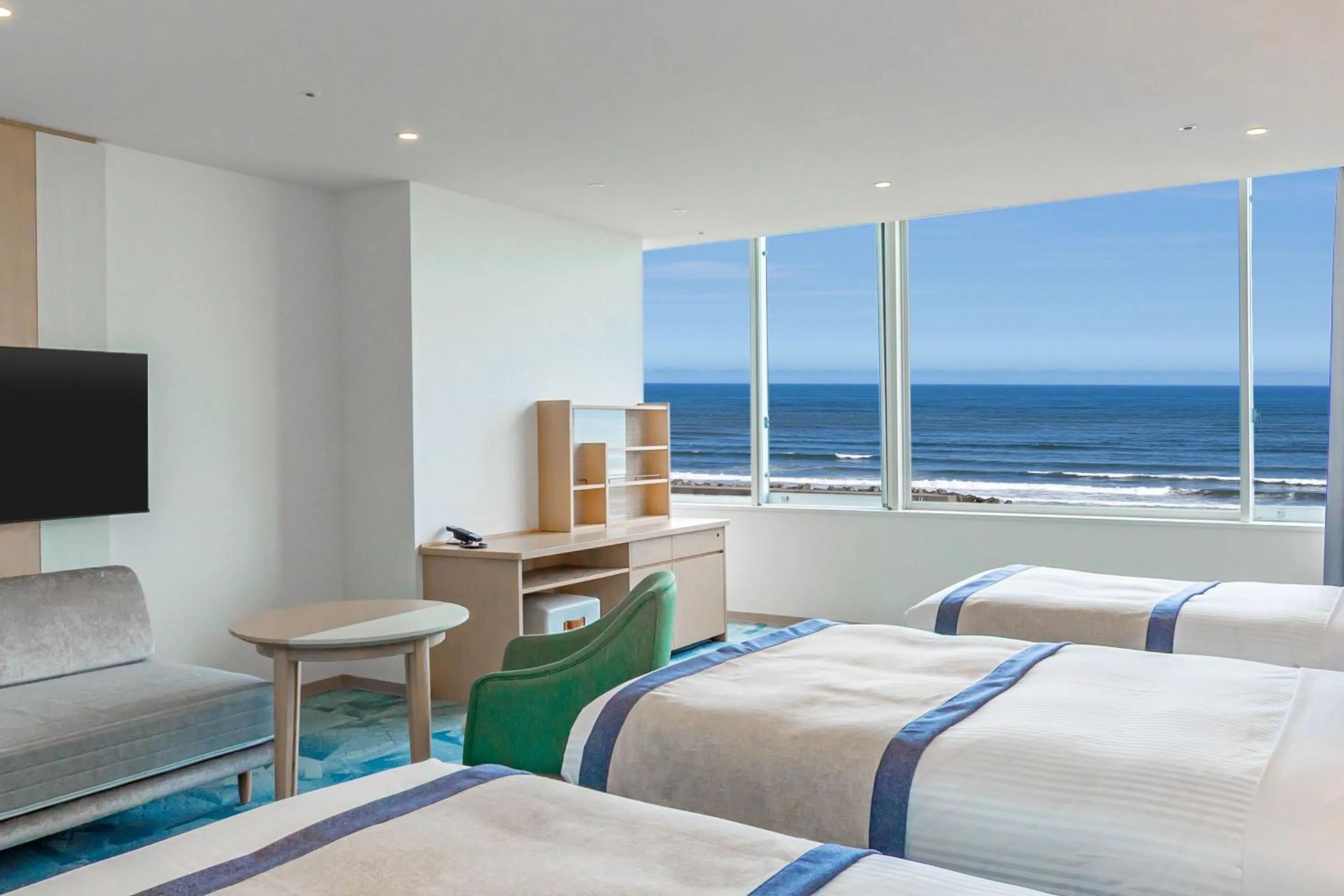 Photo of the whole room, Bed in KAMENOI HOTEL Kujukuri