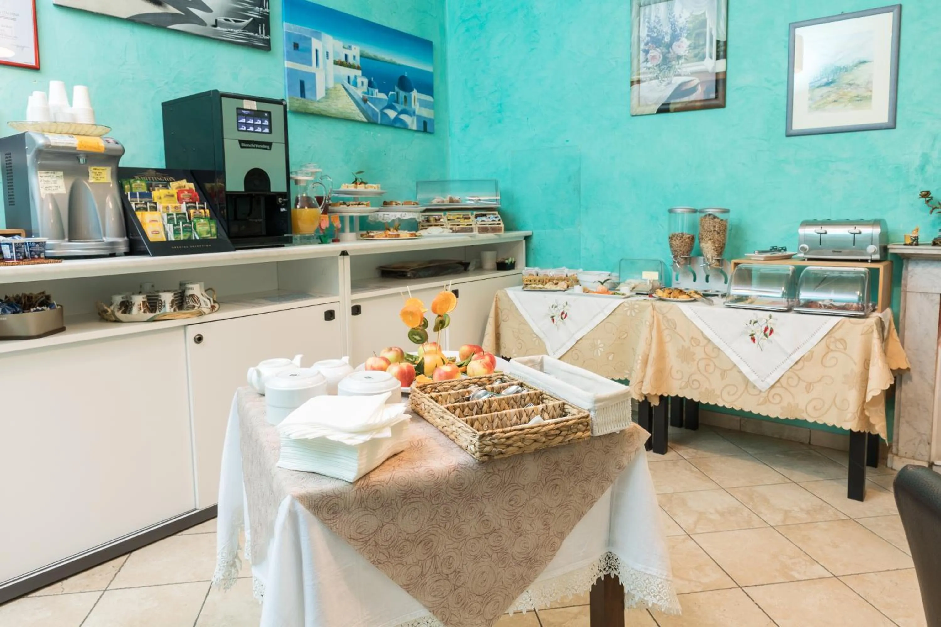 Coffee/tea facilities in Locanda dei Fiori