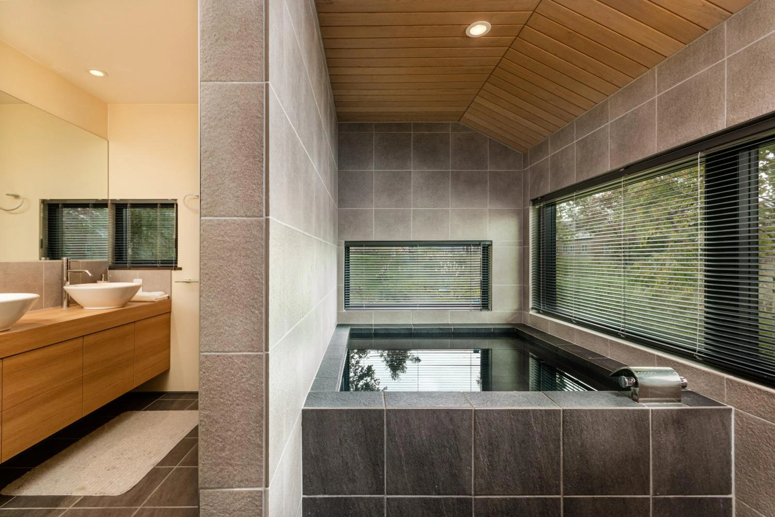 Bathroom in Tahoe Lodge by H2 Life