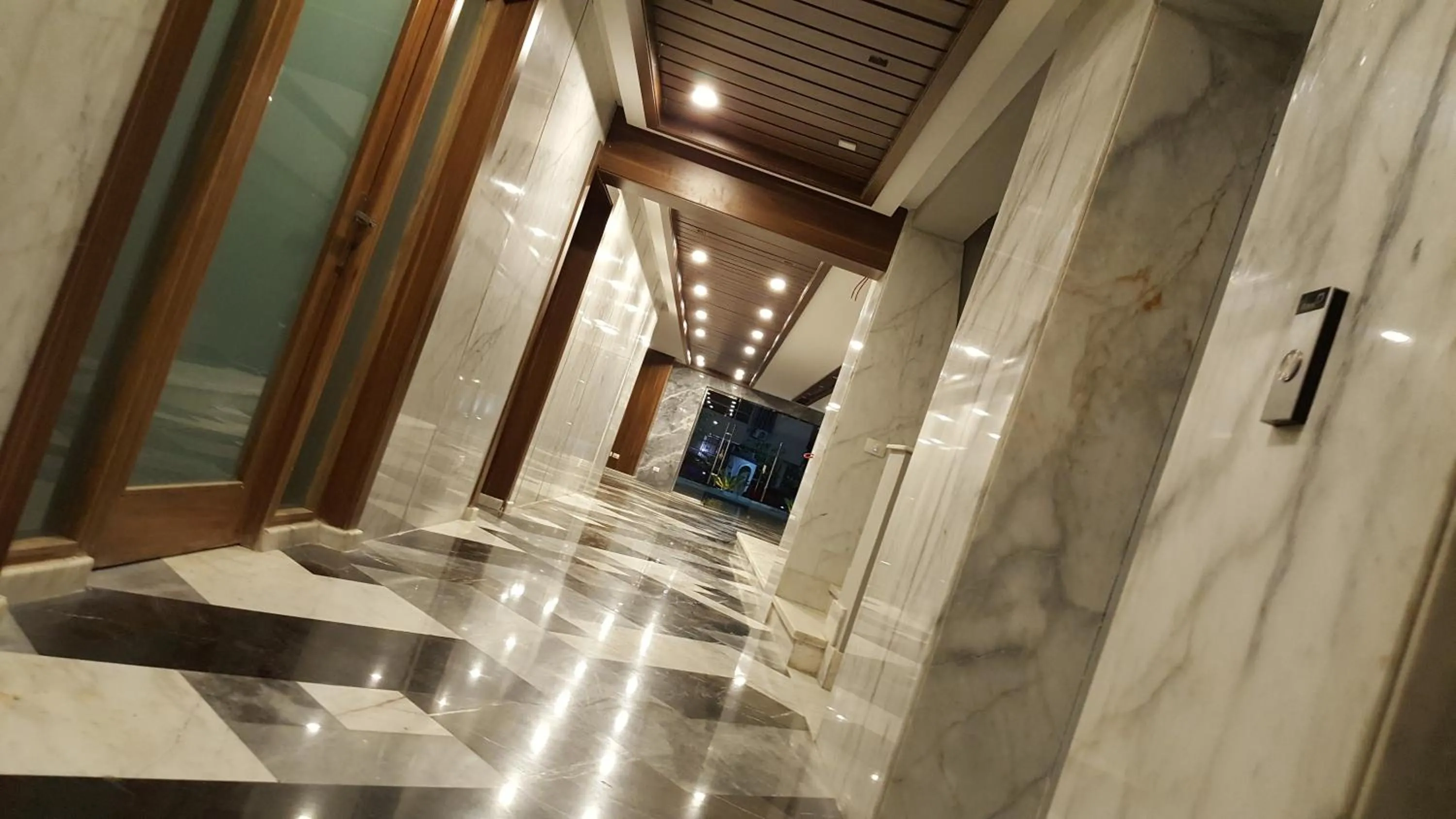 Sheraton Ocean 401 - No Pool Access