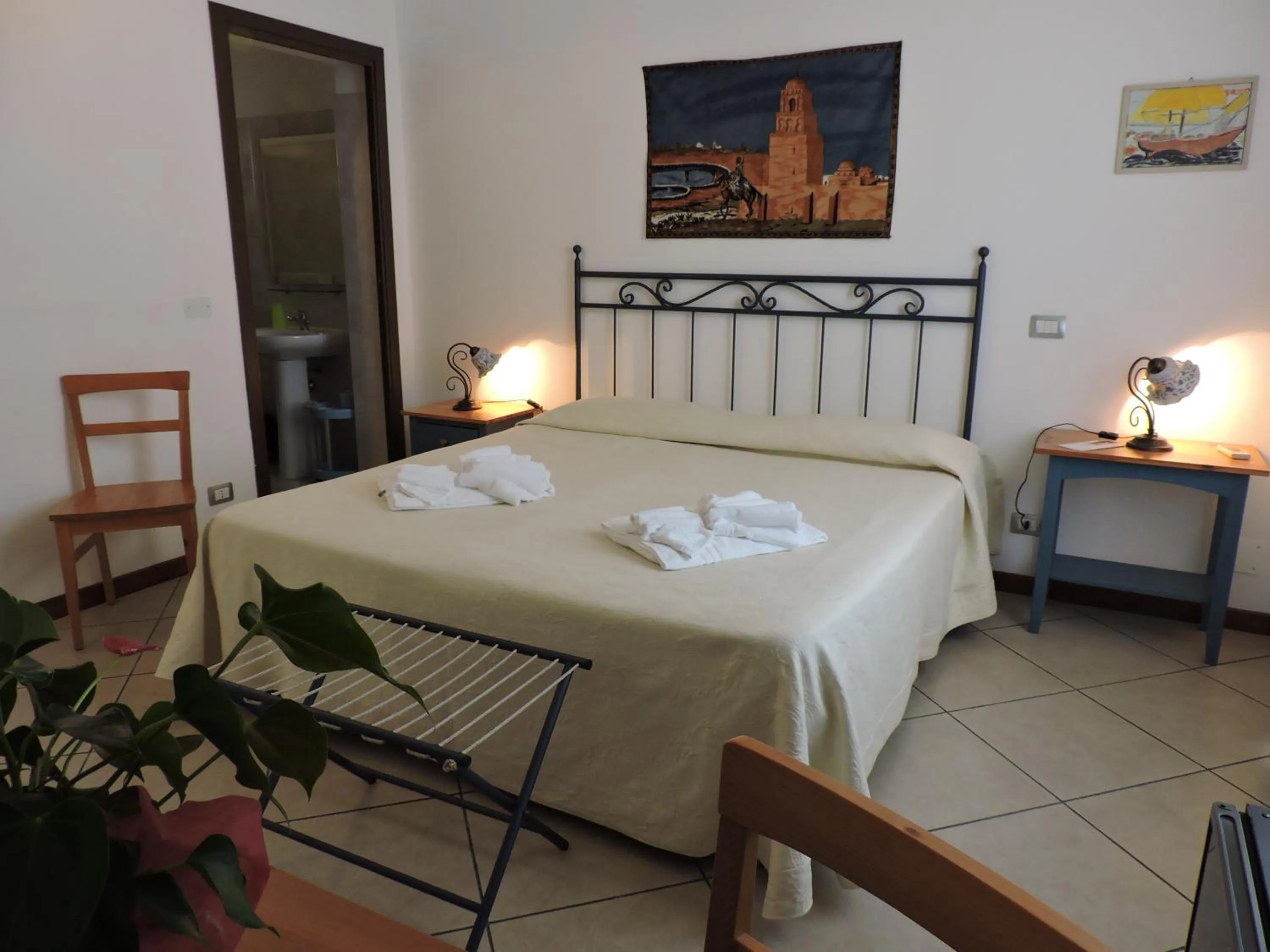 Photo of the whole room, Bed in Aziyz Camere