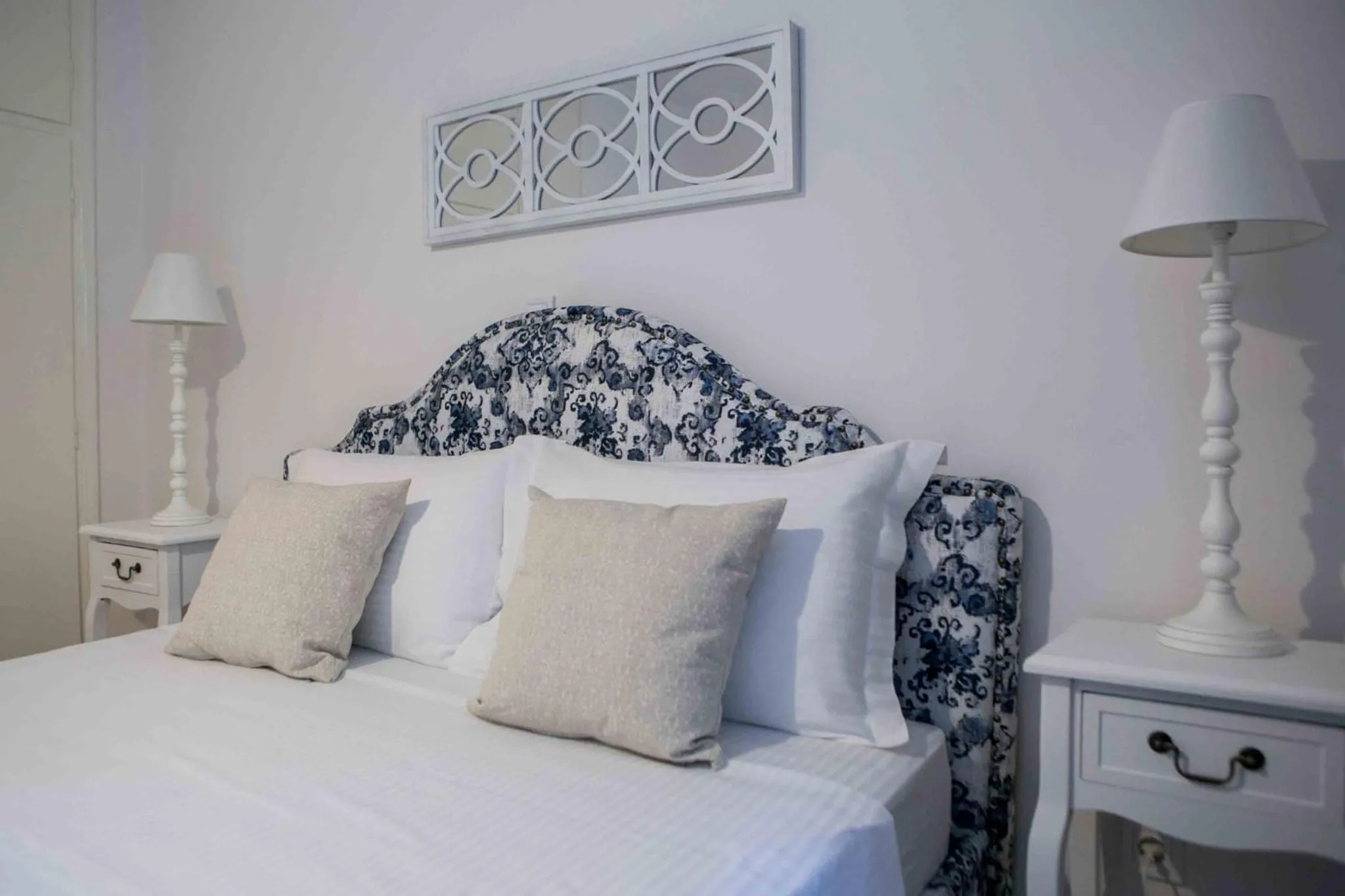 Bed in Best House, Kolchidos, Ampelokipoi Metro, Athens