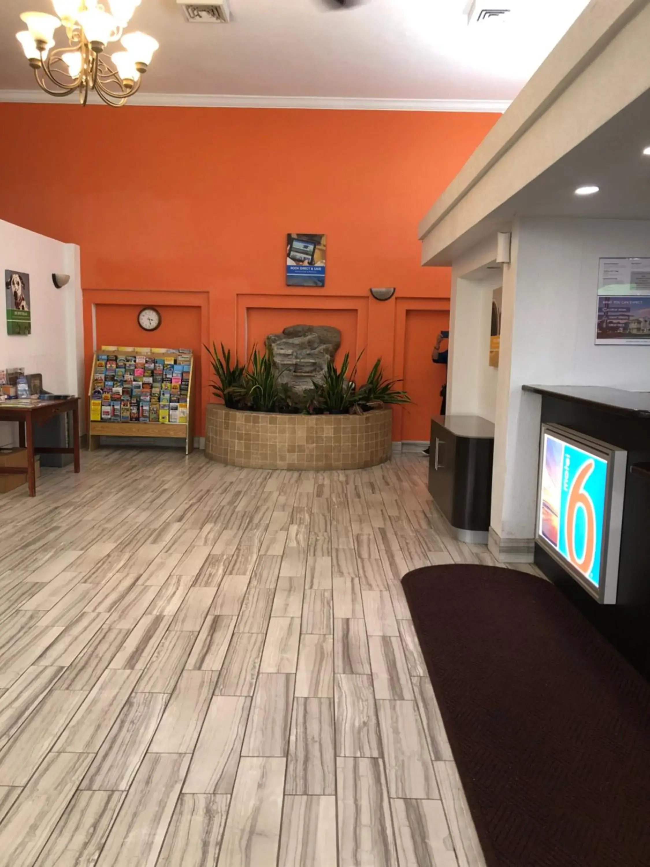 Lobby or reception in Motel 6-Daytona Beach, FL - Speedway Lobby or reception in Motel 6-Daytona Beach, FL - Speedway