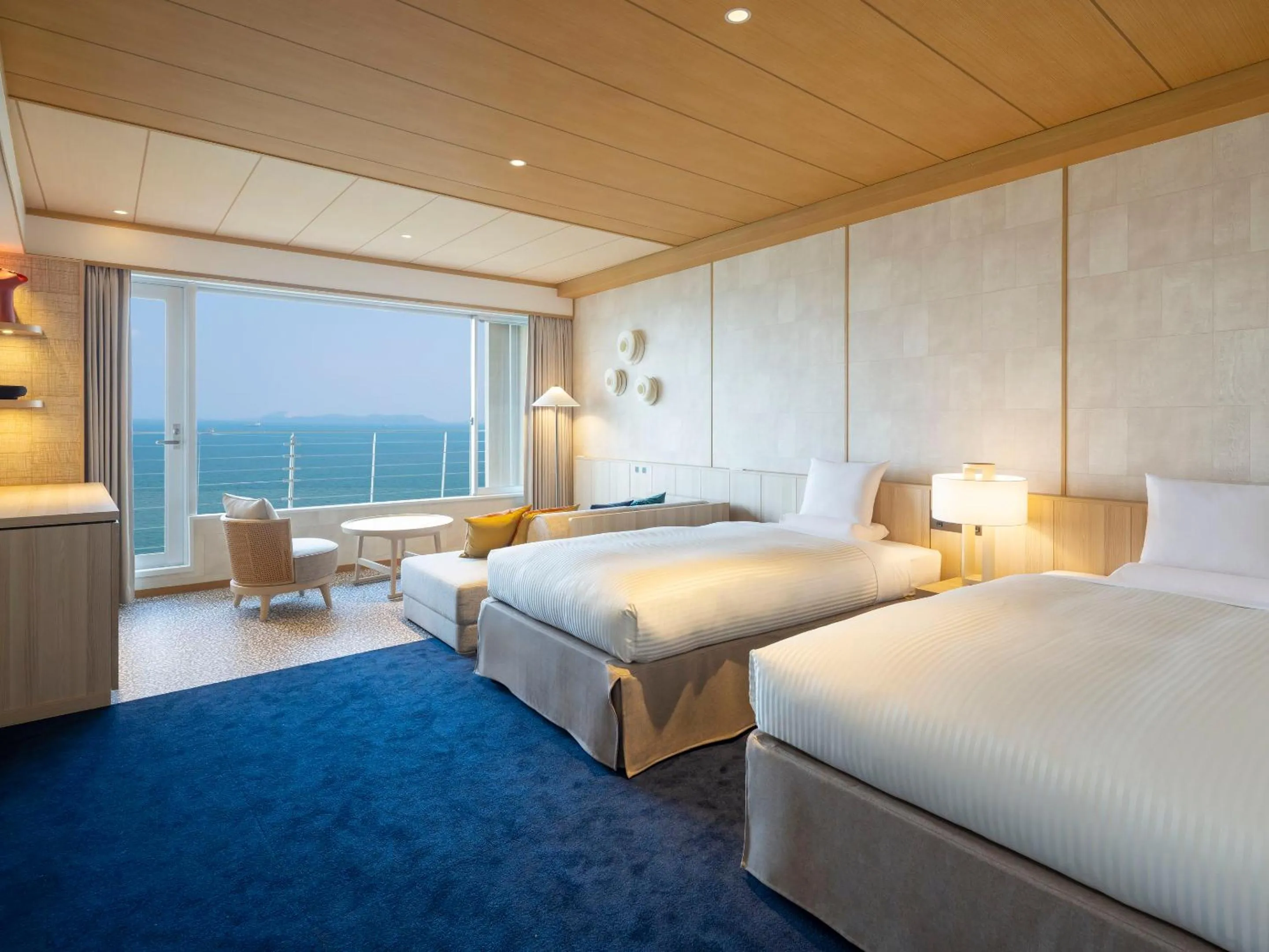 Photo of the whole room, Bed in KAMENOI HOTEL Ako