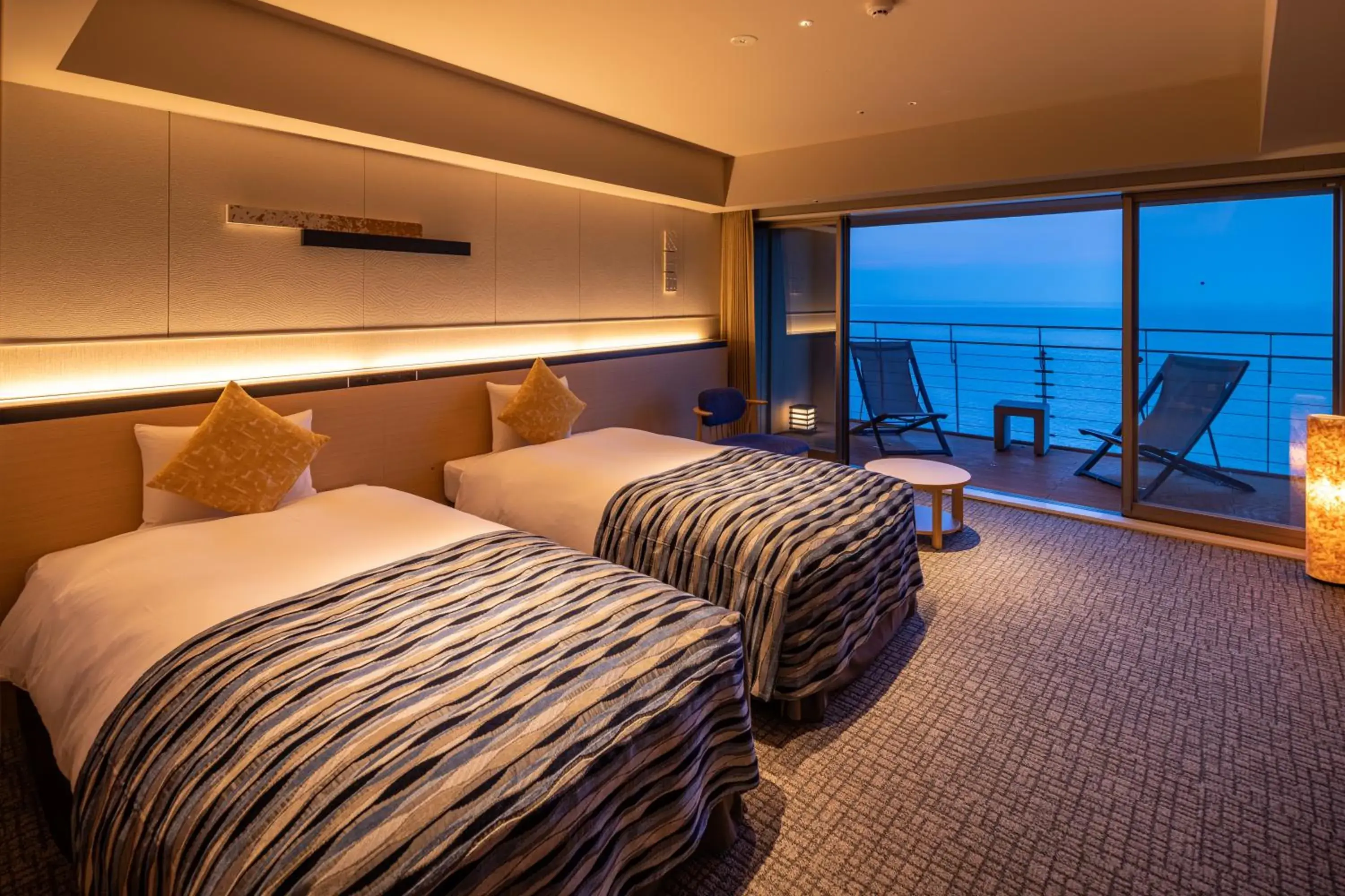 Superior Twin Room - single occupancy - Ocean View Top Floor with Shower Booth & Deck in KAMENOI HOTEL Ako Superior Twin Room - single occupancy - Ocean View Top Floor with Shower Booth & Deck in KAMENOI HOTEL Ako