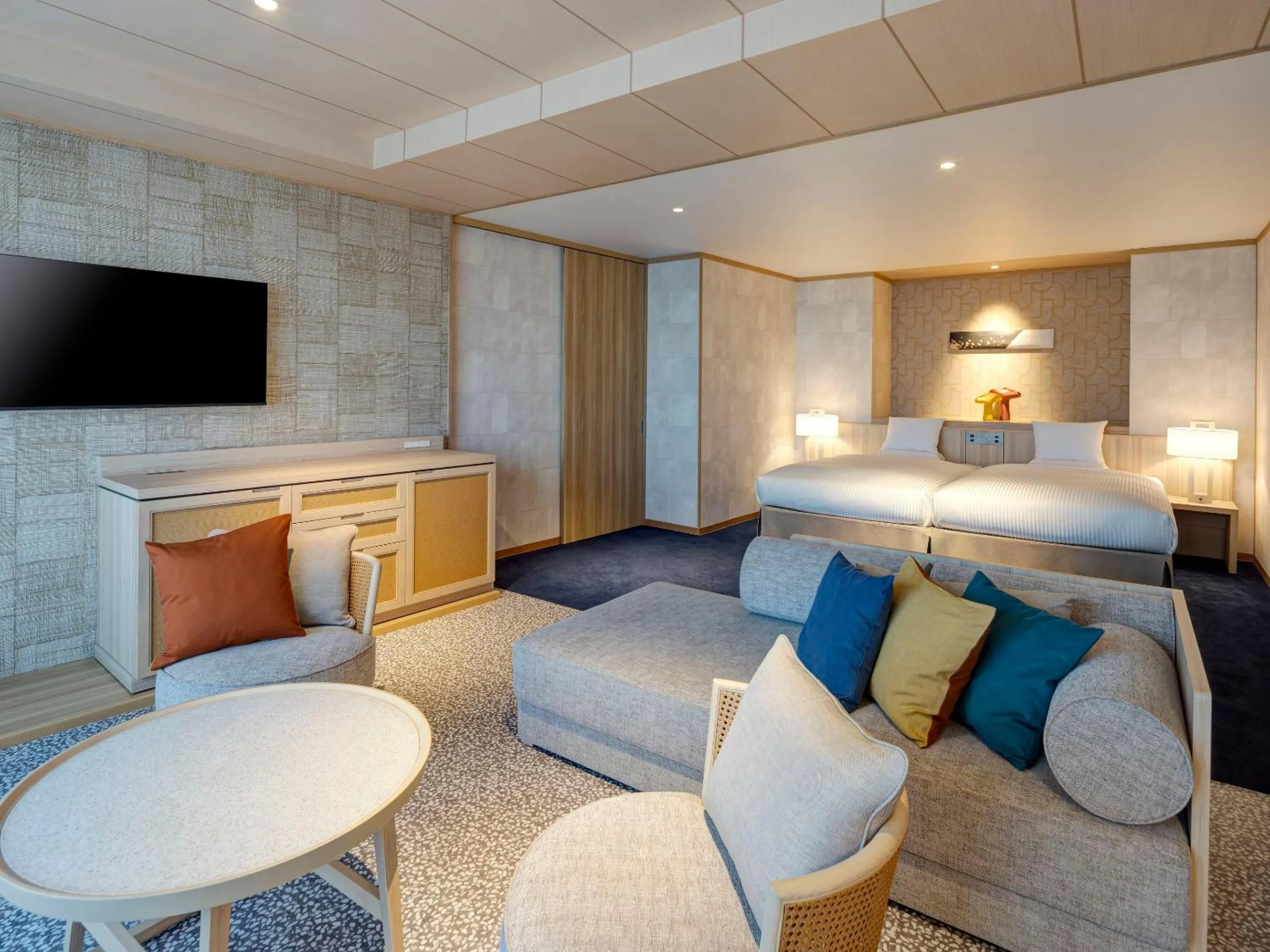 Photo of the whole room, Bed in KAMENOI HOTEL Ako