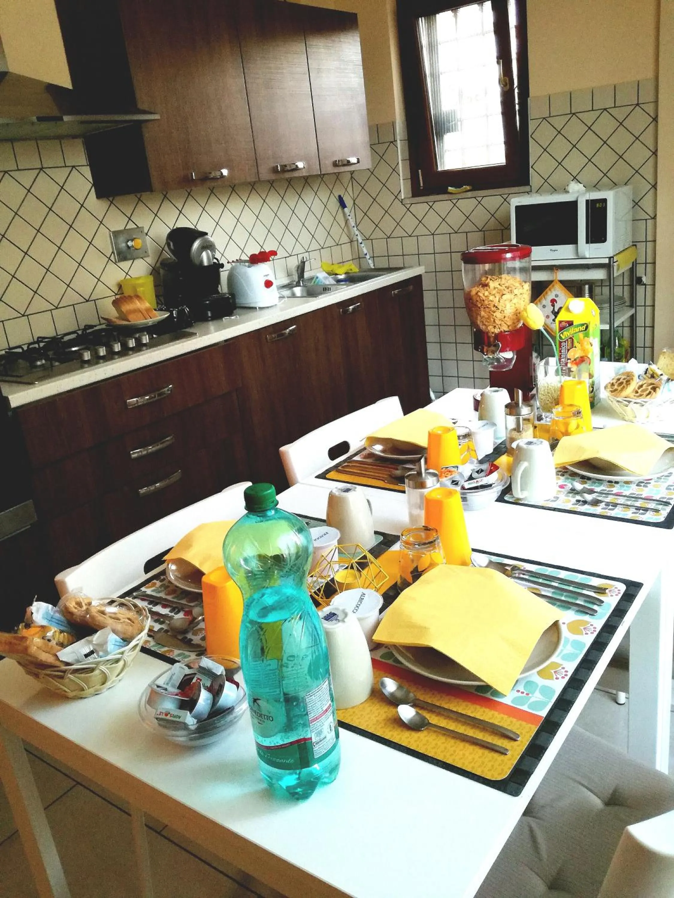 Food close-up in The Yellow House